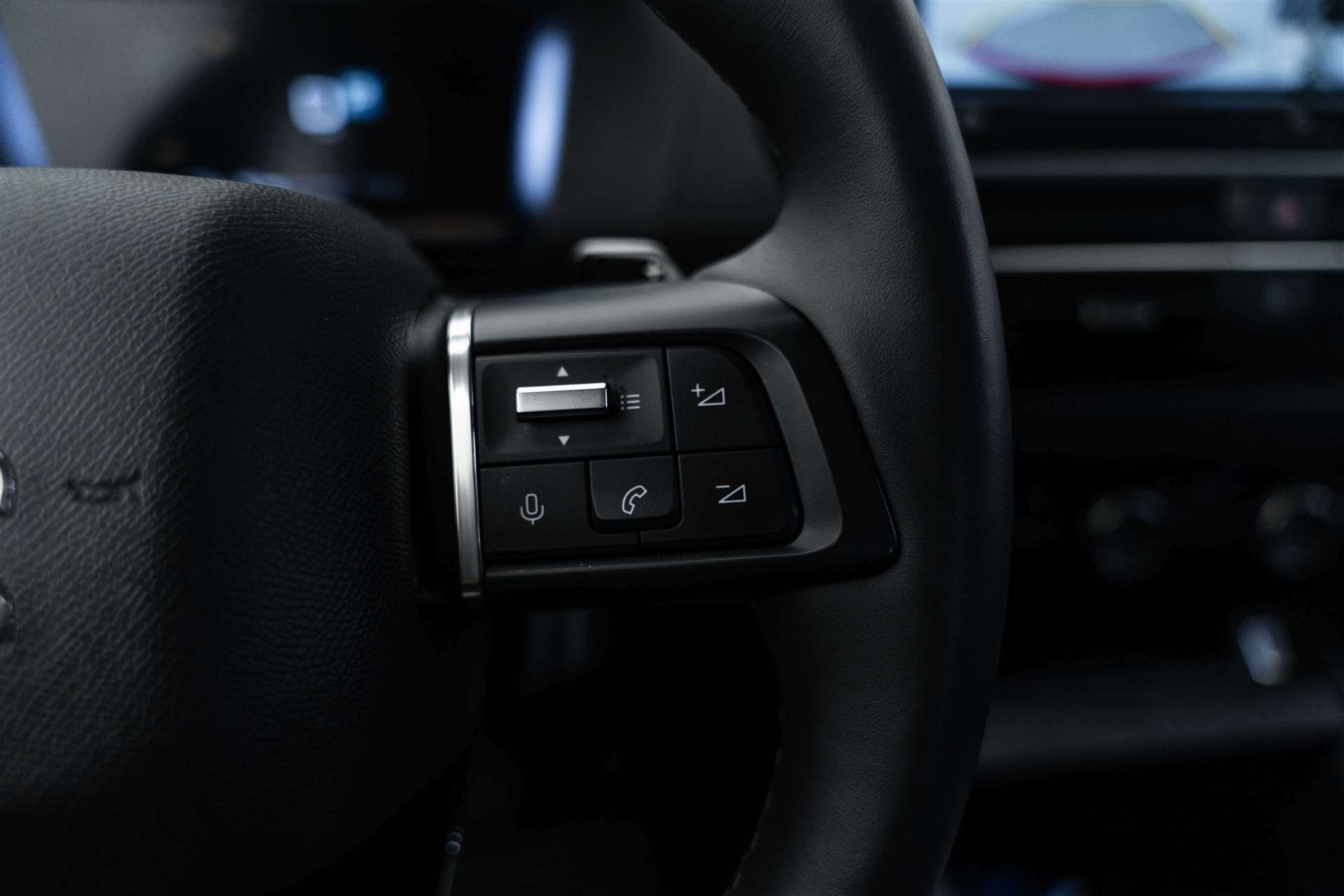 CITROEN CITROEN C4 1.2 PureTech Shine EAT8-Automat-image-13