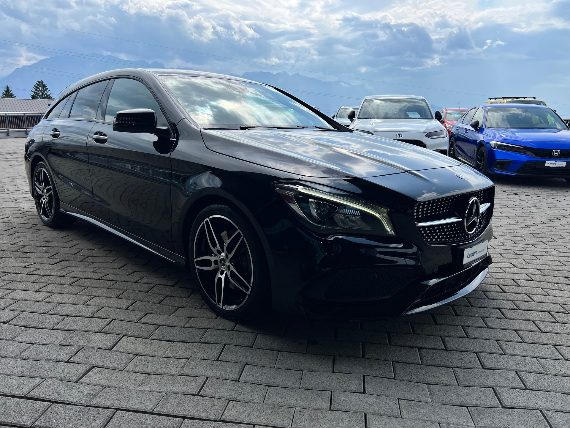 MERCEDES-BENZ CLA 220 AMG Line 4Matic