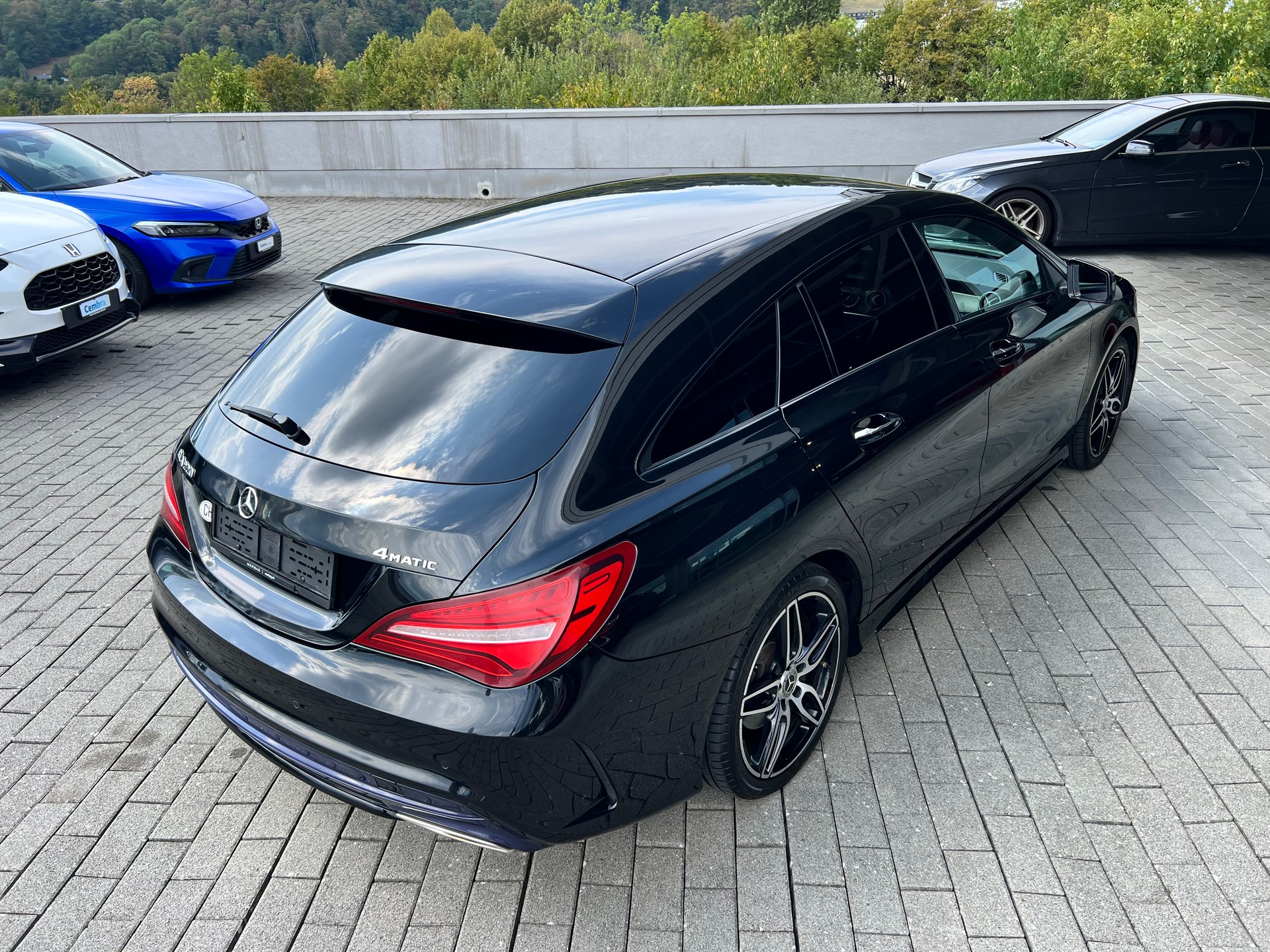 MERCEDES-BENZ CLA 220 AMG Line 4Matic-image-2