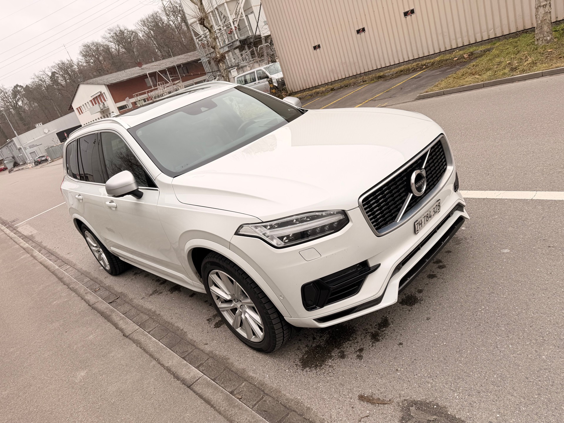 VOLVO XC90 T8 AWD R-Design Geartronic-image-1