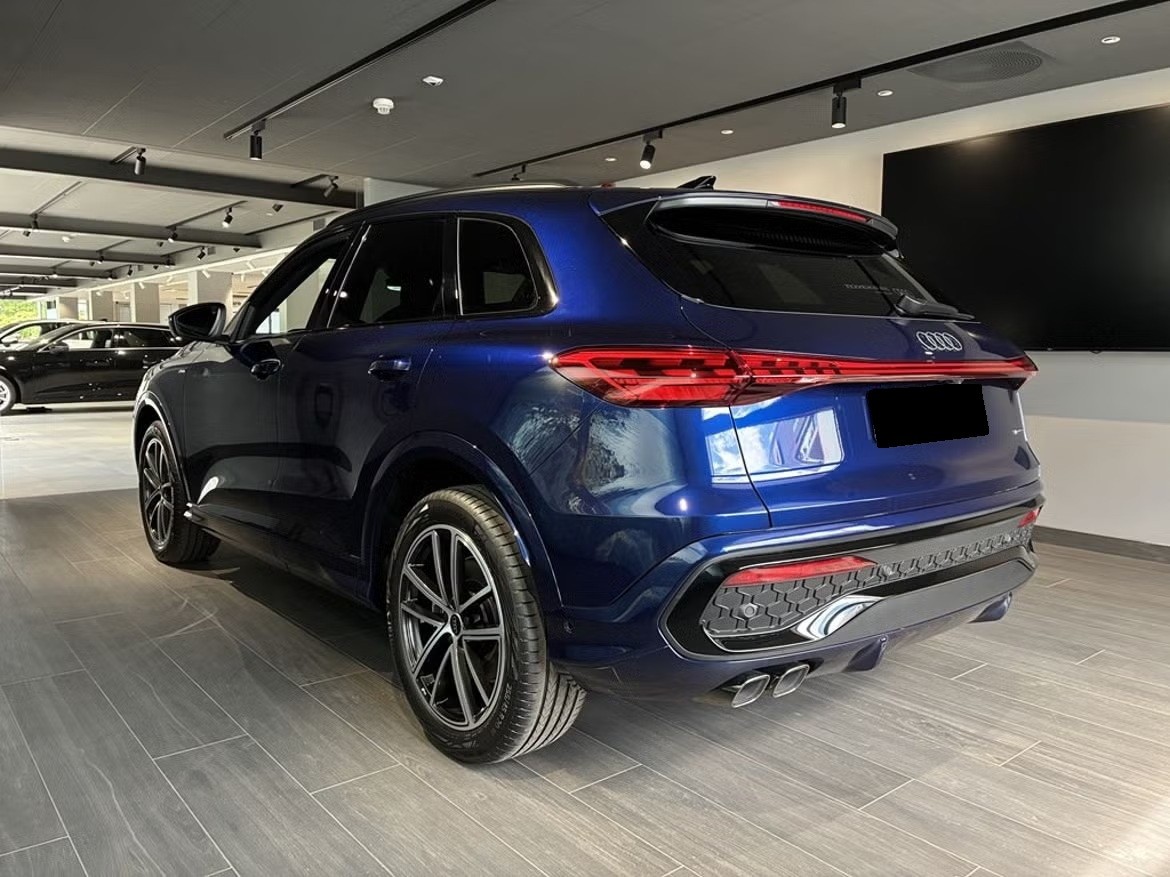 AUDI Q5 TDI quattro 150 kW S-tronic-showroom-element-1
