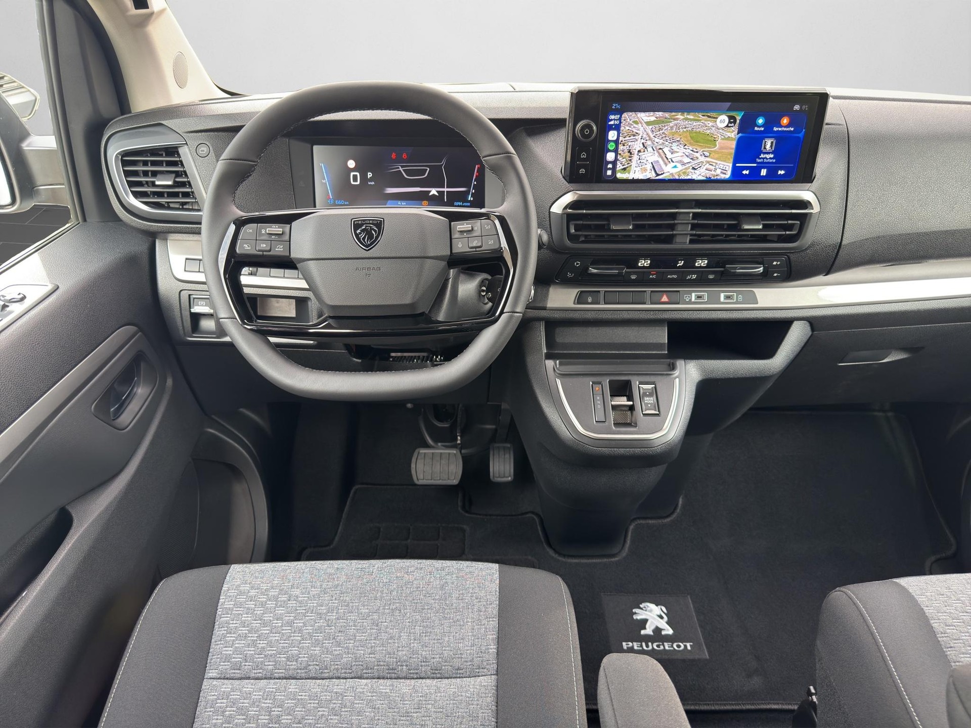PEUGEOT Traveller Standard 2.2 BlueHDi 180 Family Edition S/S-showroom-element-3