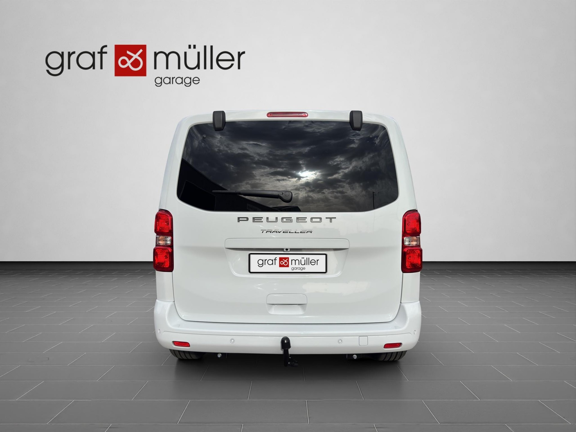 PEUGEOT Traveller Standard 2.2 BlueHDi 180 Family Edition S/S-image-17