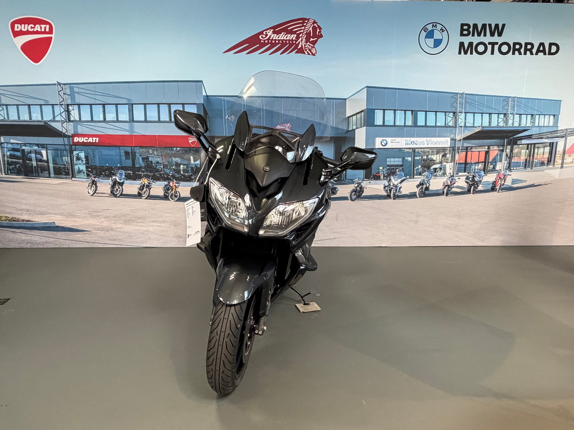 YAMAHA FJR 1300 AE ABS-showroom-element-1