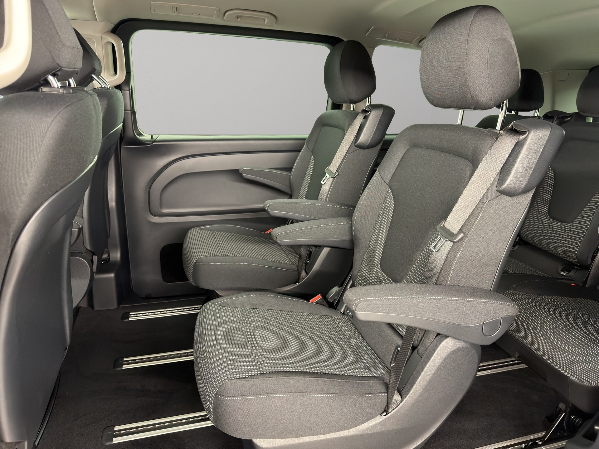 MERCEDES-BENZ Vito 116 Kombi L 2.0 CDI Select Family-image-8