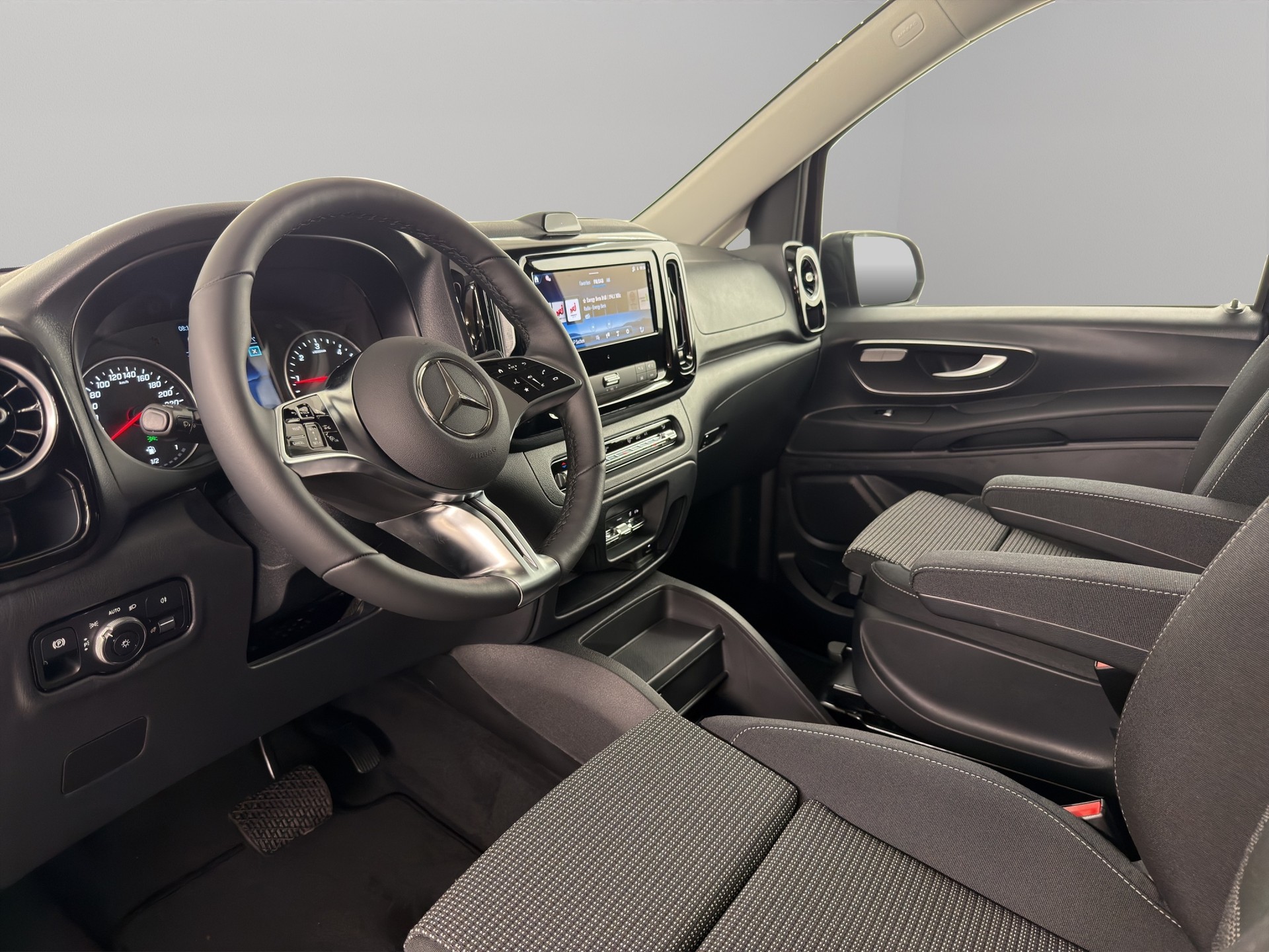 MERCEDES-BENZ Vito 116 Kombi L 2.0 CDI Select Family-image-11