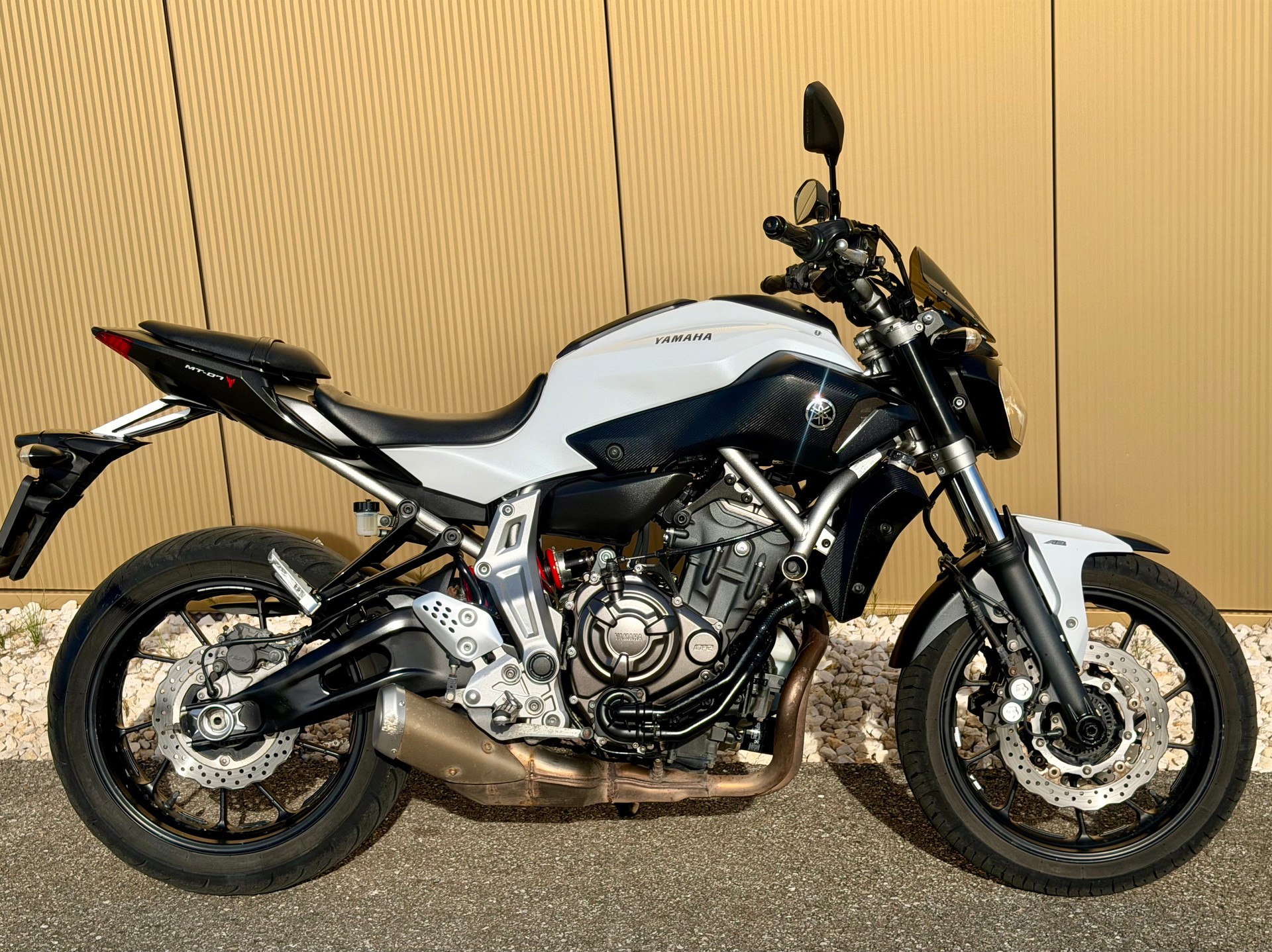 YAMAHA MT-07 ABS (35kW)-image-3