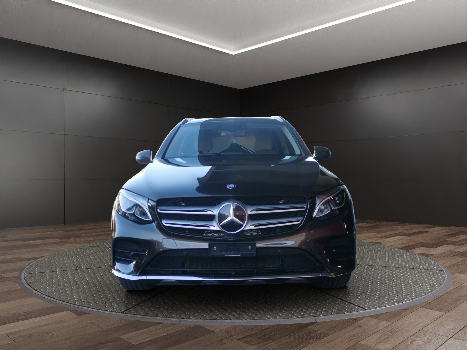 MERCEDES-BENZ GLC 250 AMG Line 4Matic 9G-Tronic-showroom-element-2