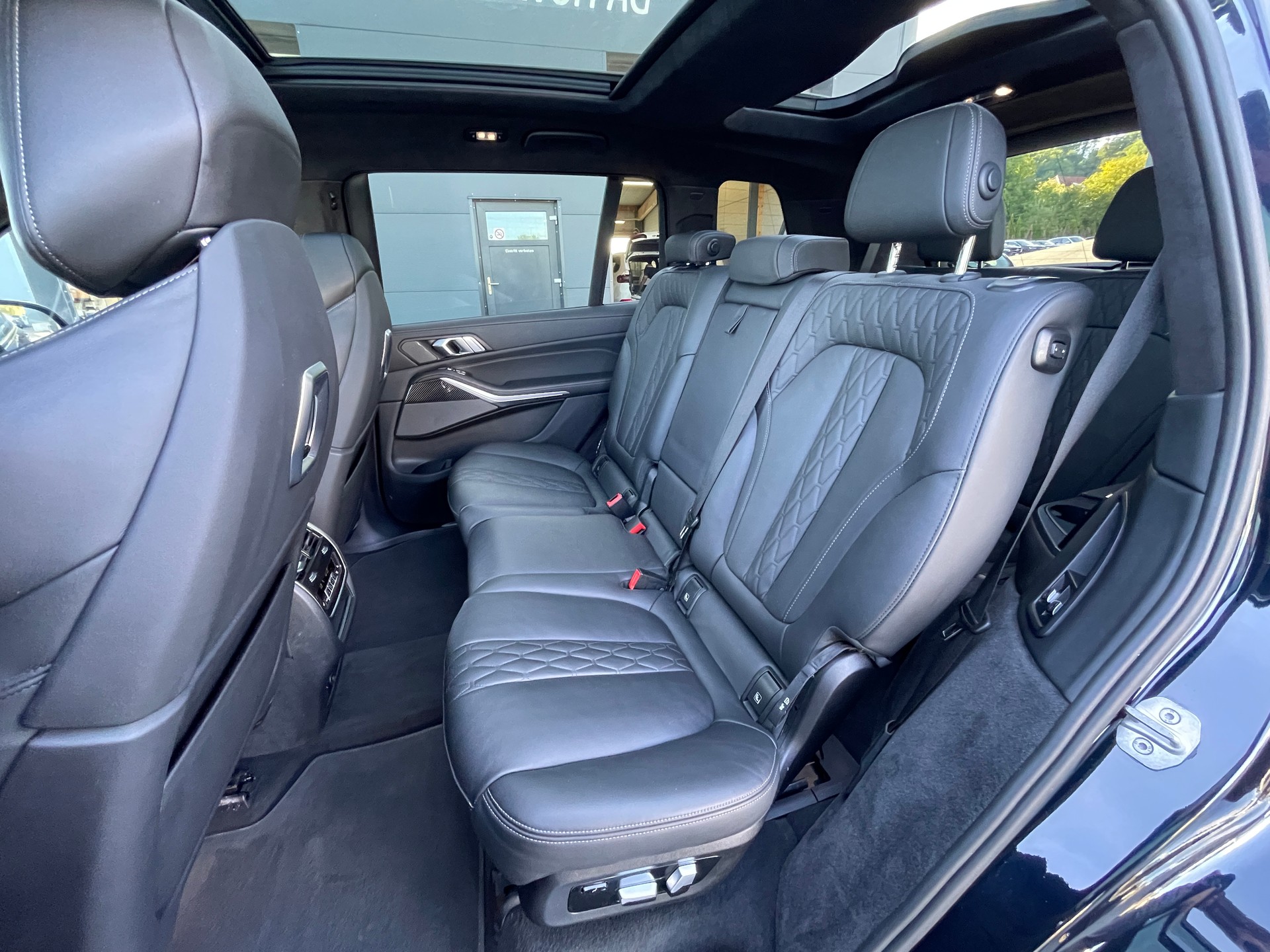 BMW X7 xDrive 48V 40d M Sport Steptronic-image-13