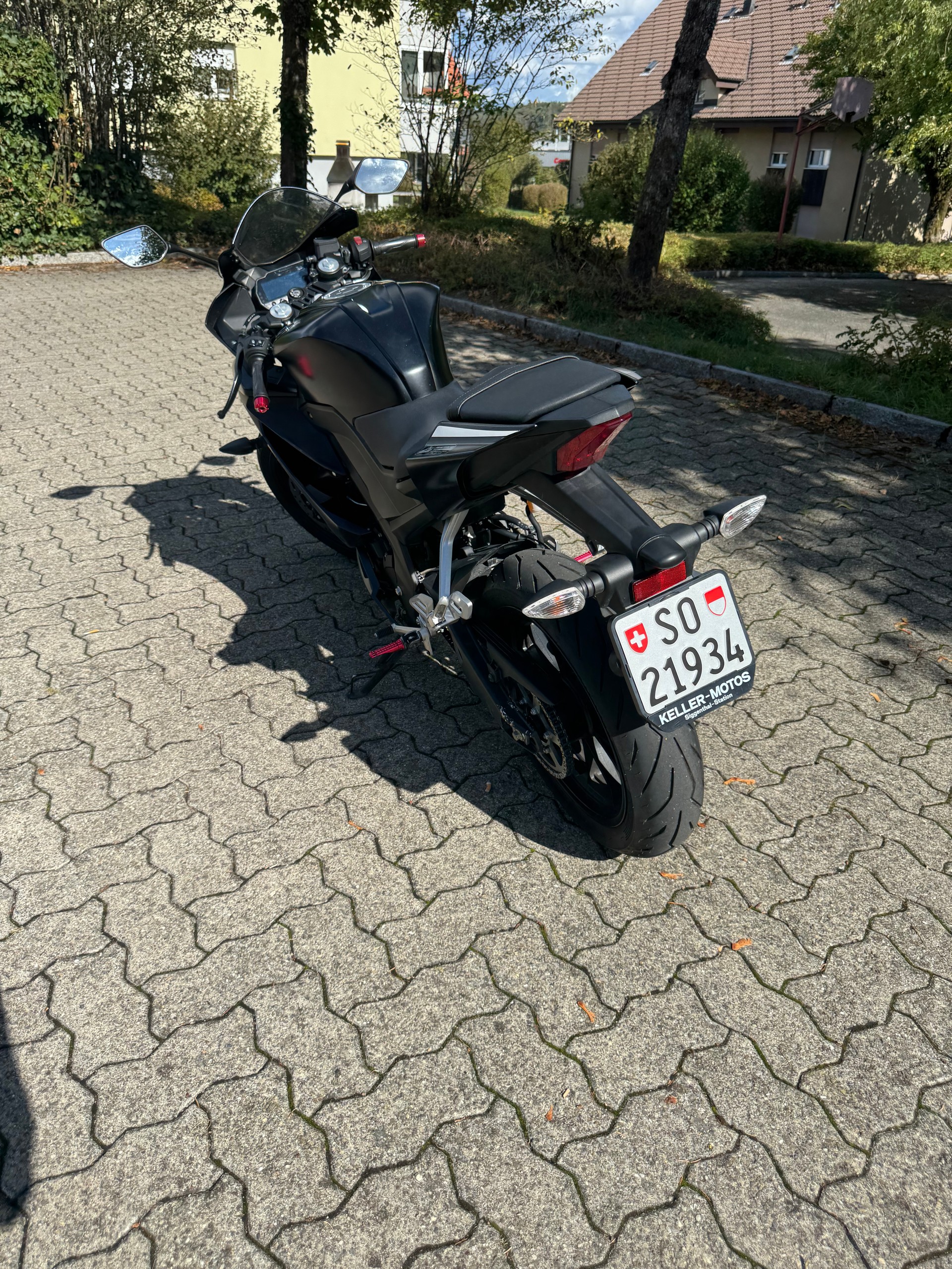 YAMAHA R 125-image-1