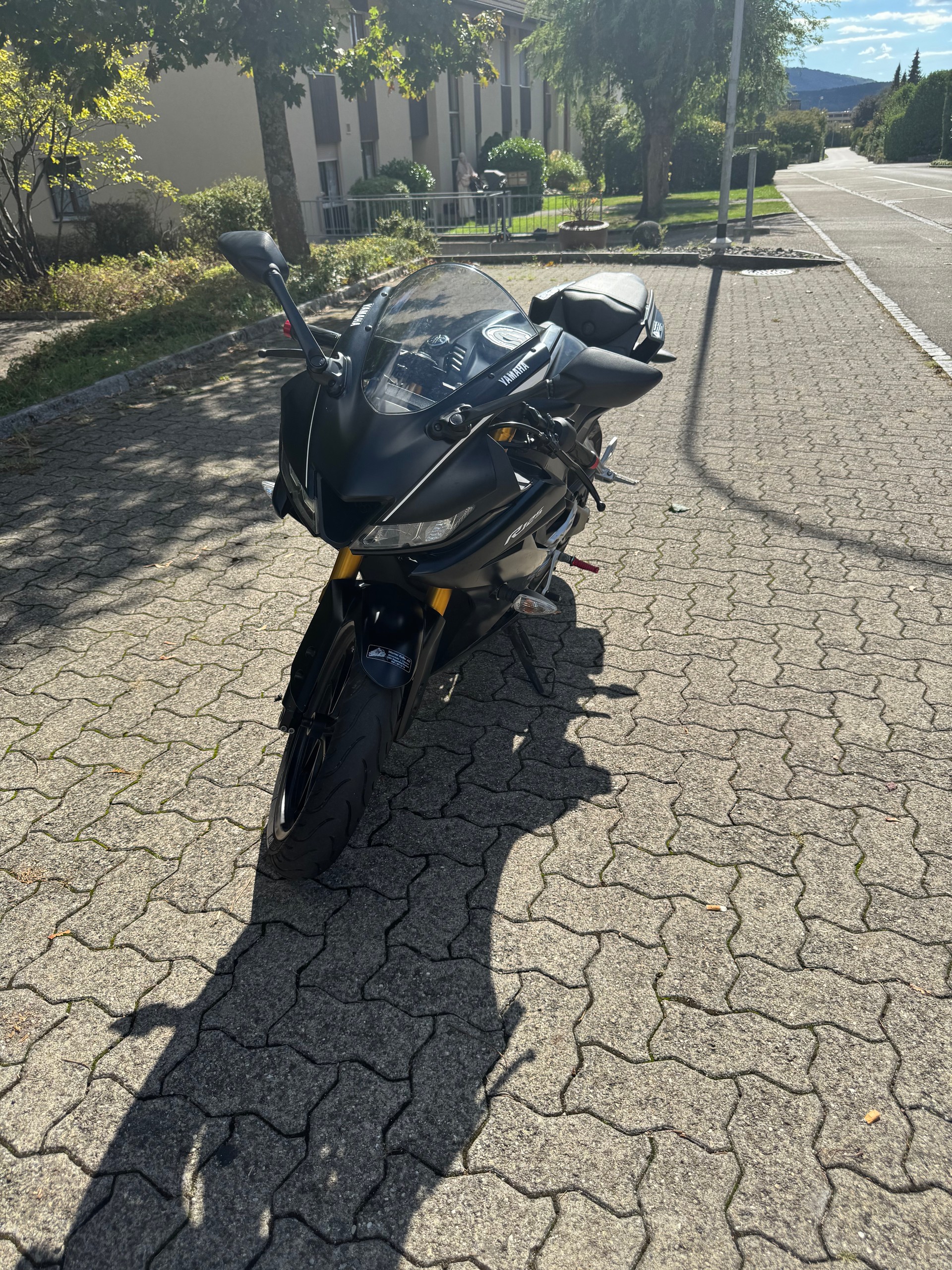 YAMAHA R 125-image-4