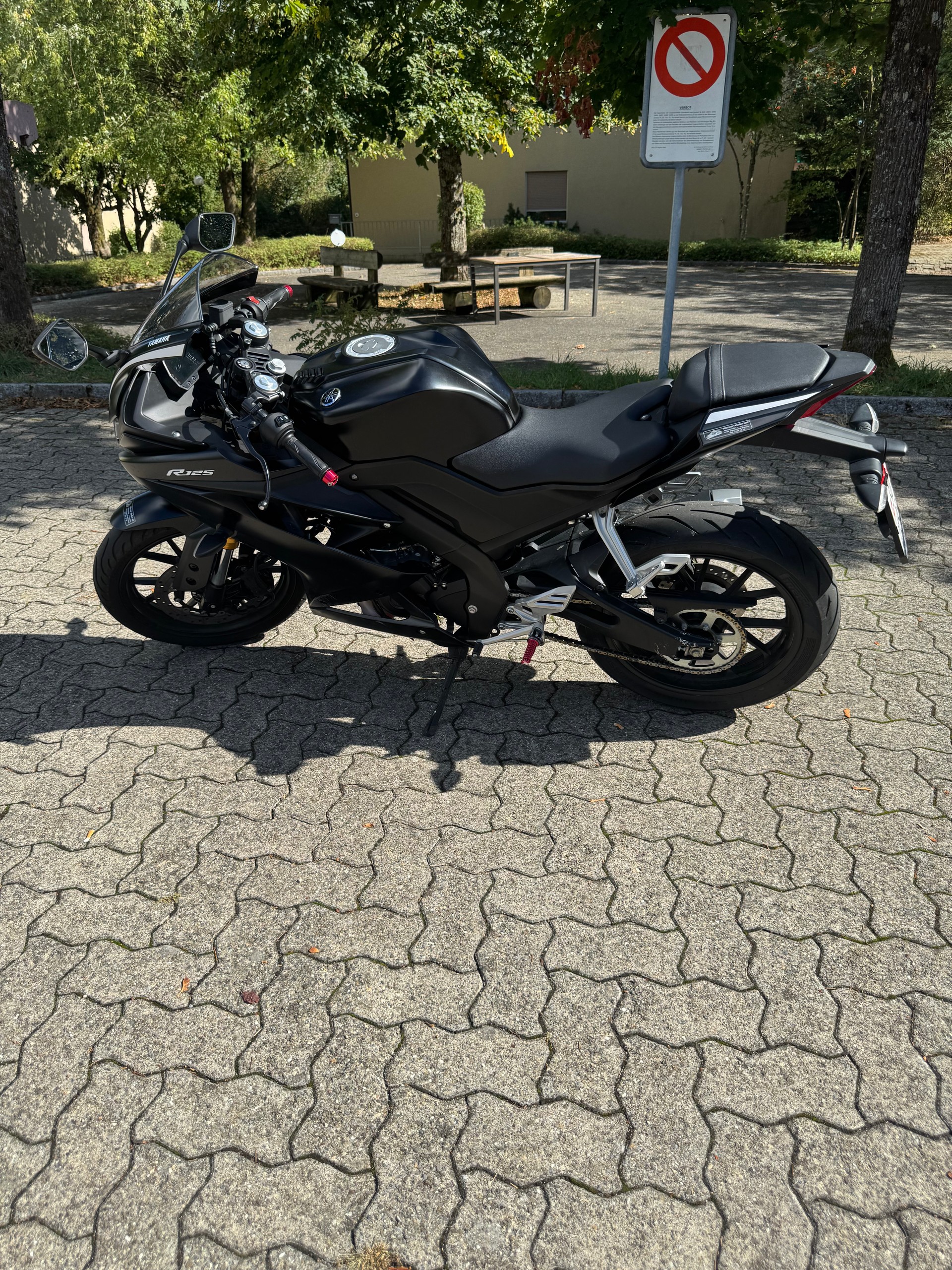 YAMAHA R 125-image-0