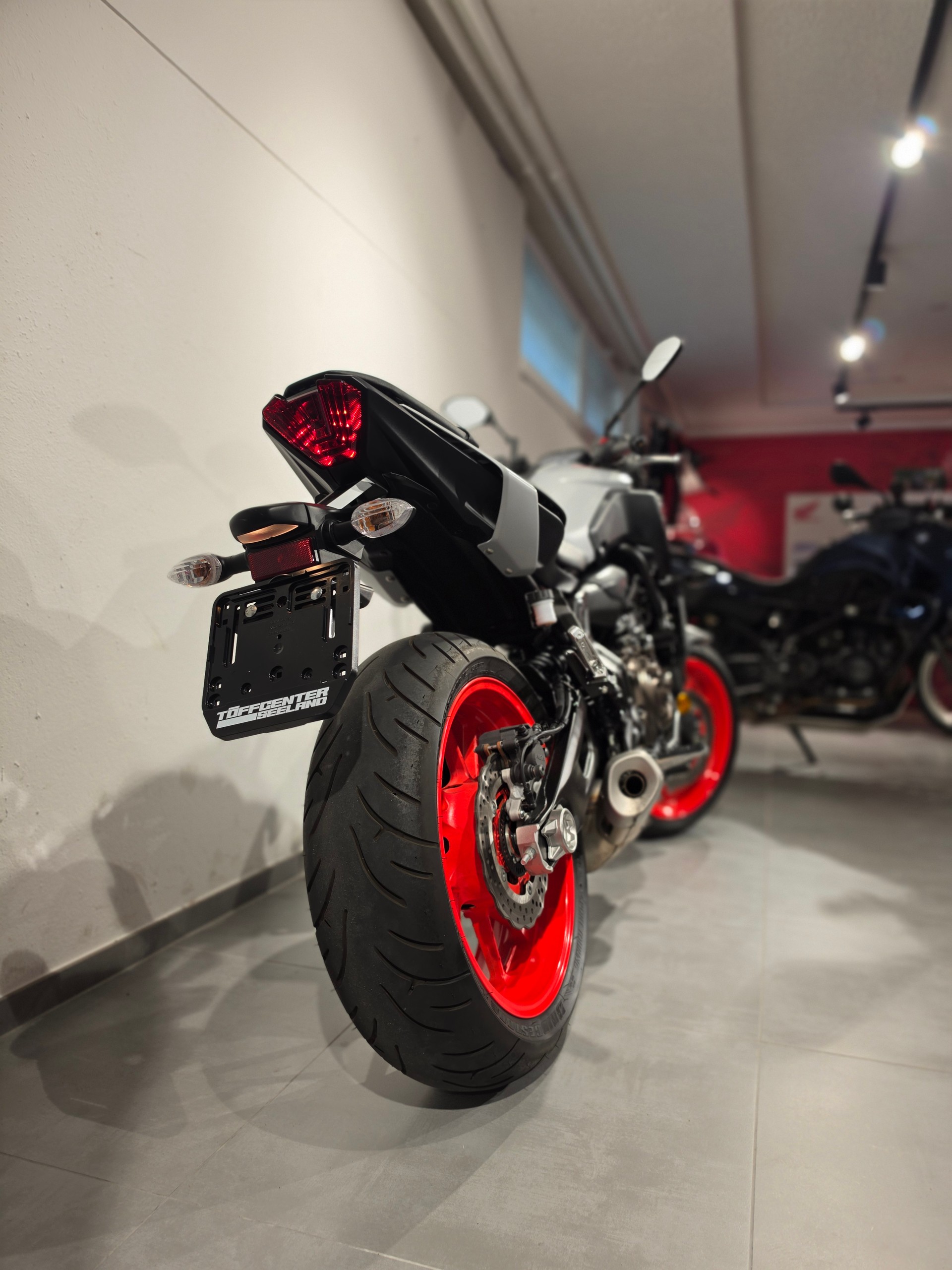 YAMAHA MT-07 ABS (35kW)-image-3
