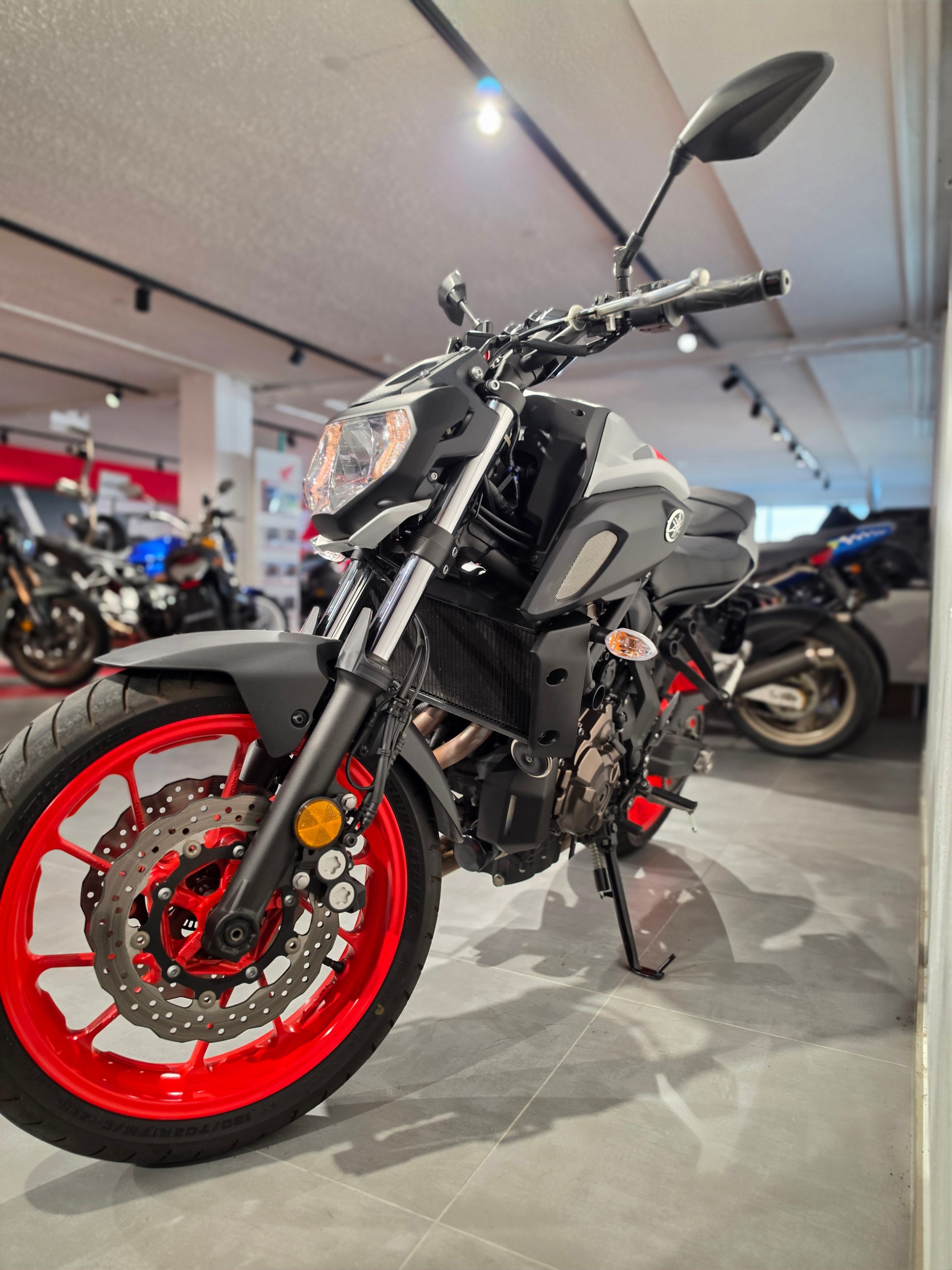 YAMAHA MT-07 ABS (35kW)-image-9