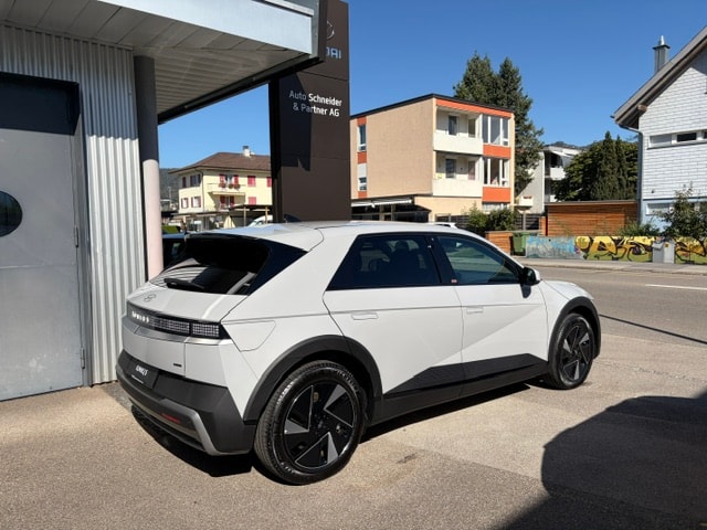 HYUNDAI Ioniq 5 Amplia 84kWh 4WD-showroom-element-2