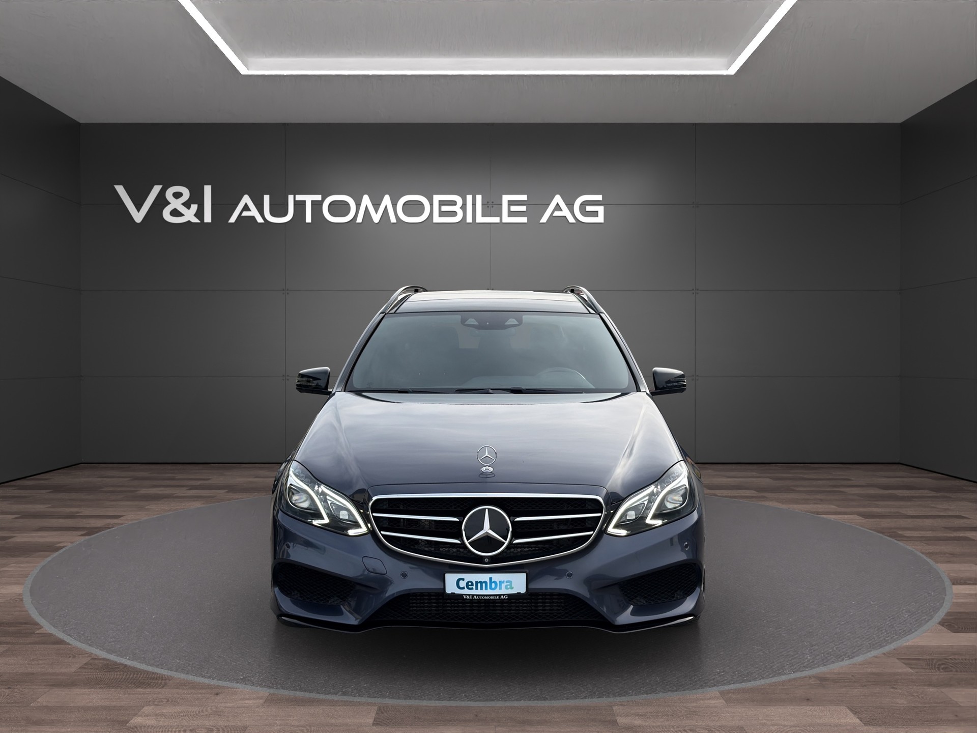 MERCEDES-BENZ E 350 BlueTEC Avantgarde 4Matic 7G-Tronic-showroom-element-2
