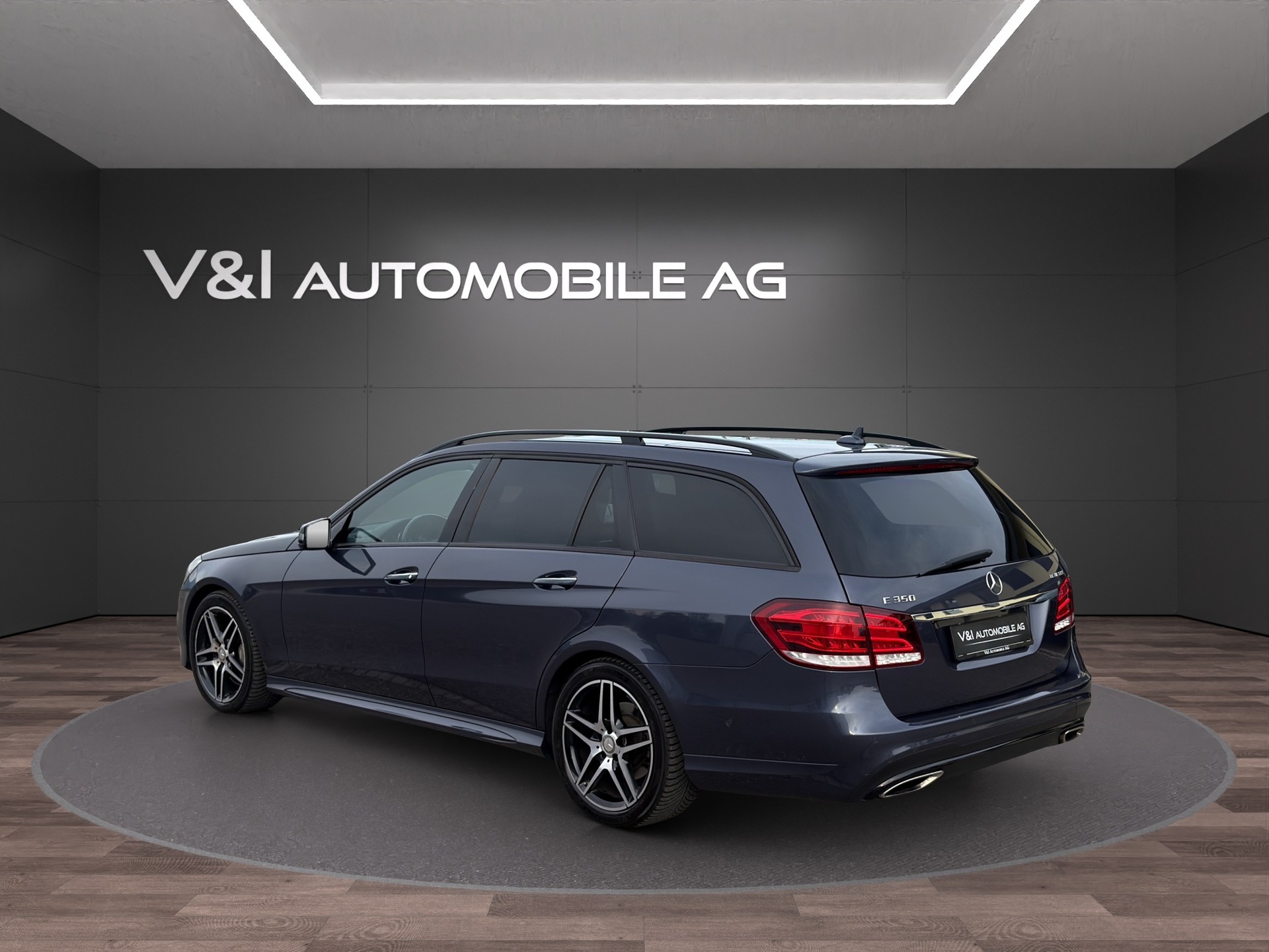 MERCEDES-BENZ E 350 BlueTEC Avantgarde 4Matic 7G-Tronic-showroom-element-3