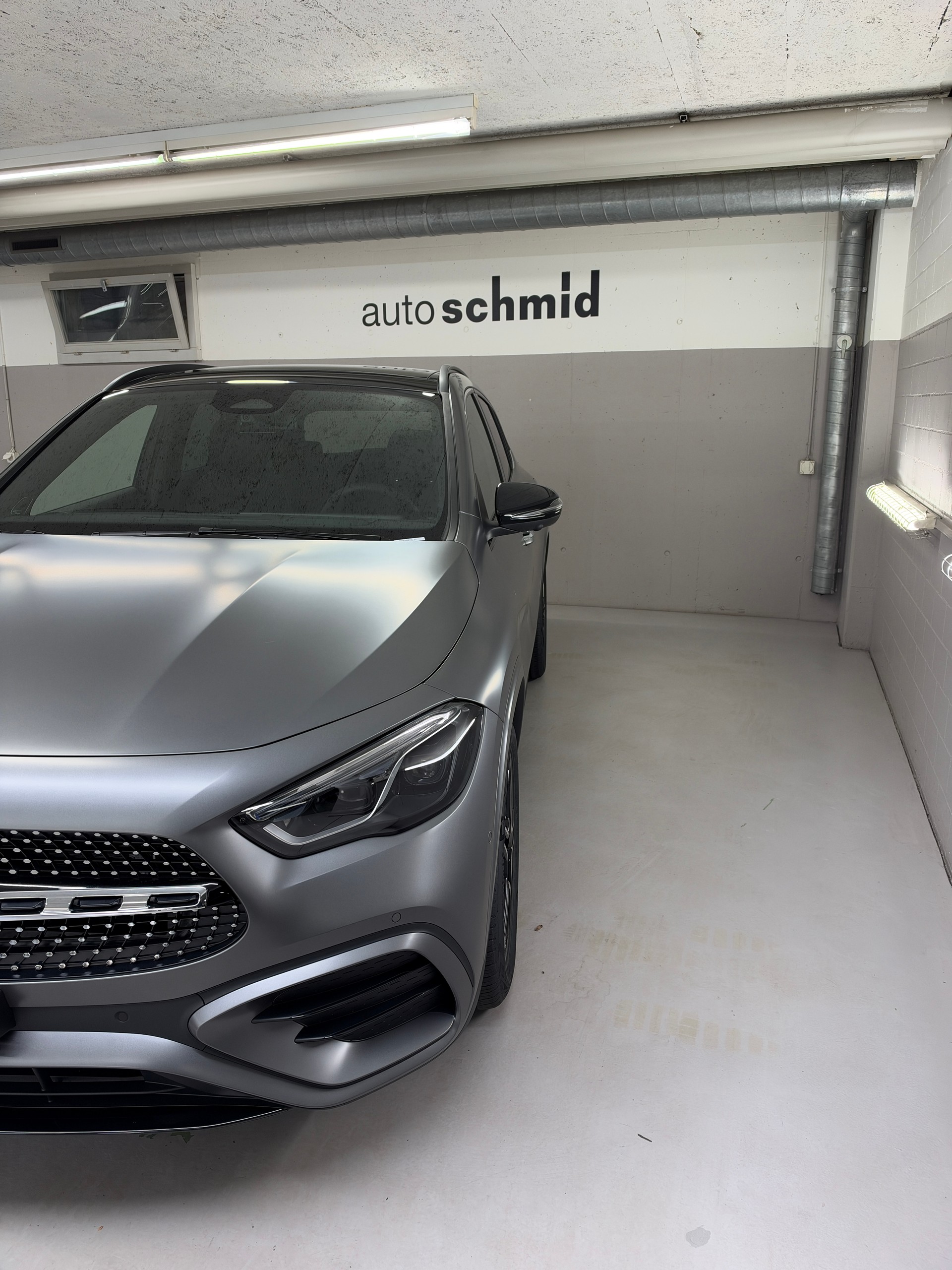 MERCEDES-BENZ GLA 250 4Matic Swiss Star-showroom-element-3