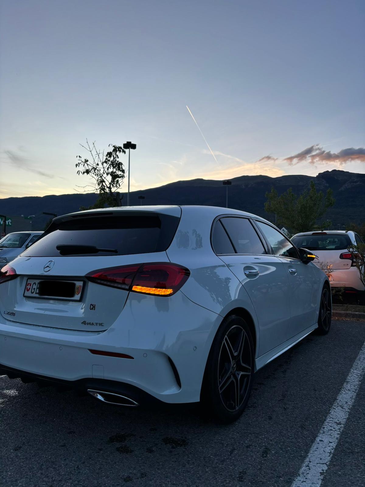MERCEDES-BENZ A 220 AMG Line 4m
