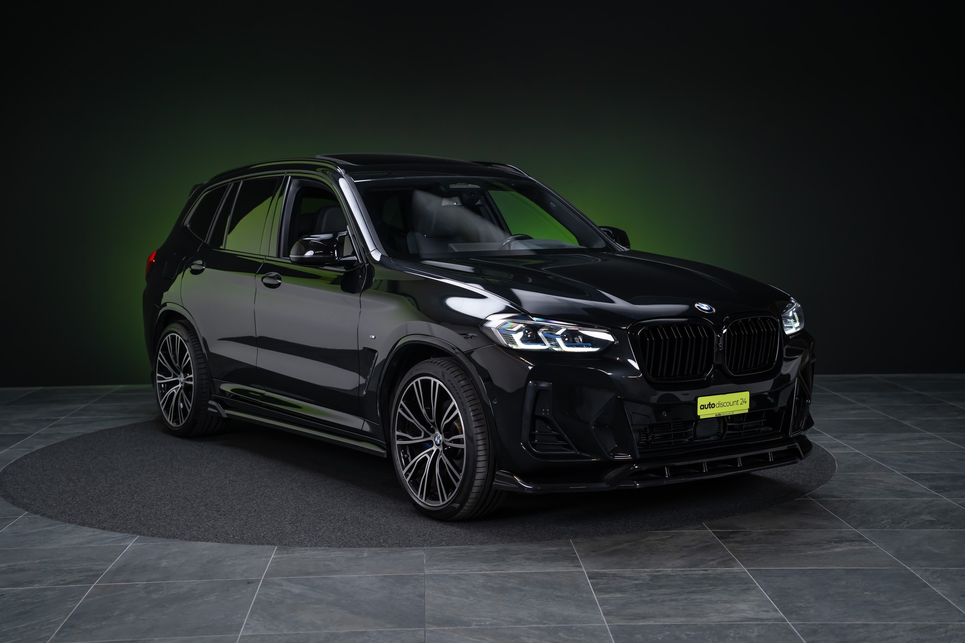 BMW X3 M40i / CH-Fahrzeug / Panorama / HedaUp / el.Sitze-showroom-element-2