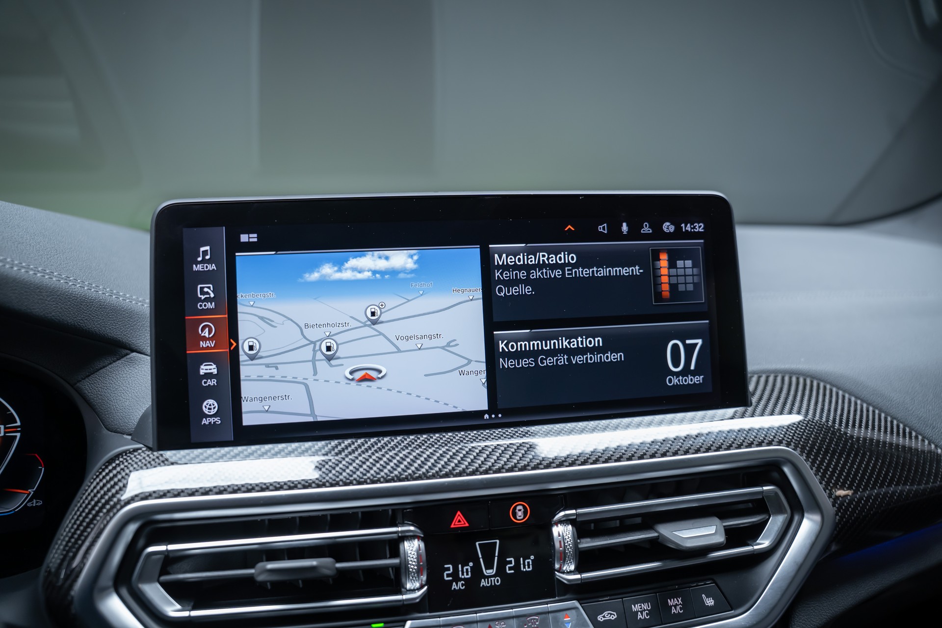 BMW X3 M40i / CH-Fahrzeug / Panorama / HedaUp / el.Sitze-image-28