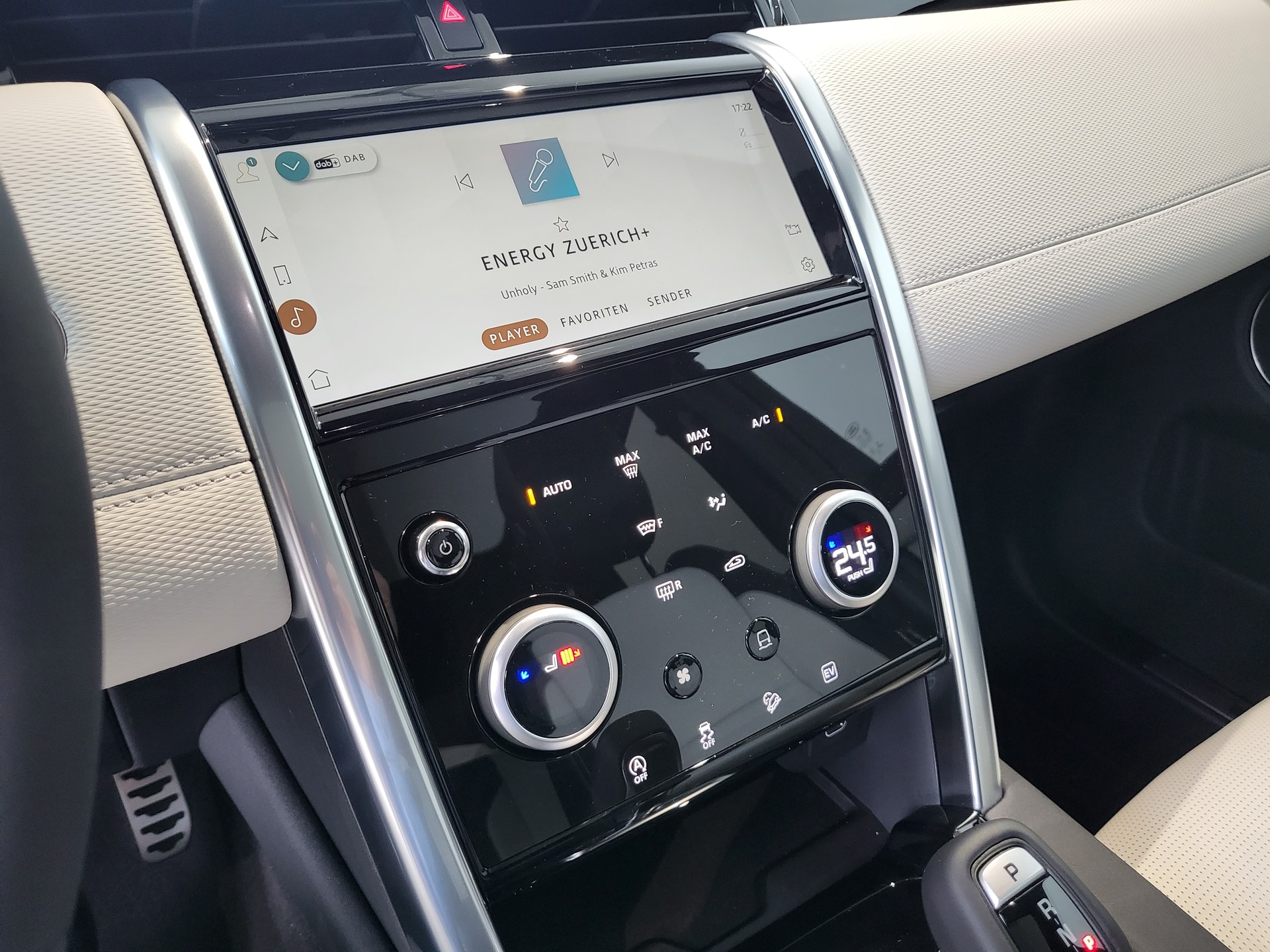 LAND ROVER Discovery Sport R Dyn P300e 1.5 PHEV SE AT8-image-10