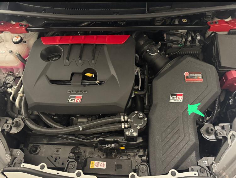 TOYOTA Yaris 1.6 GR Sport-image-12