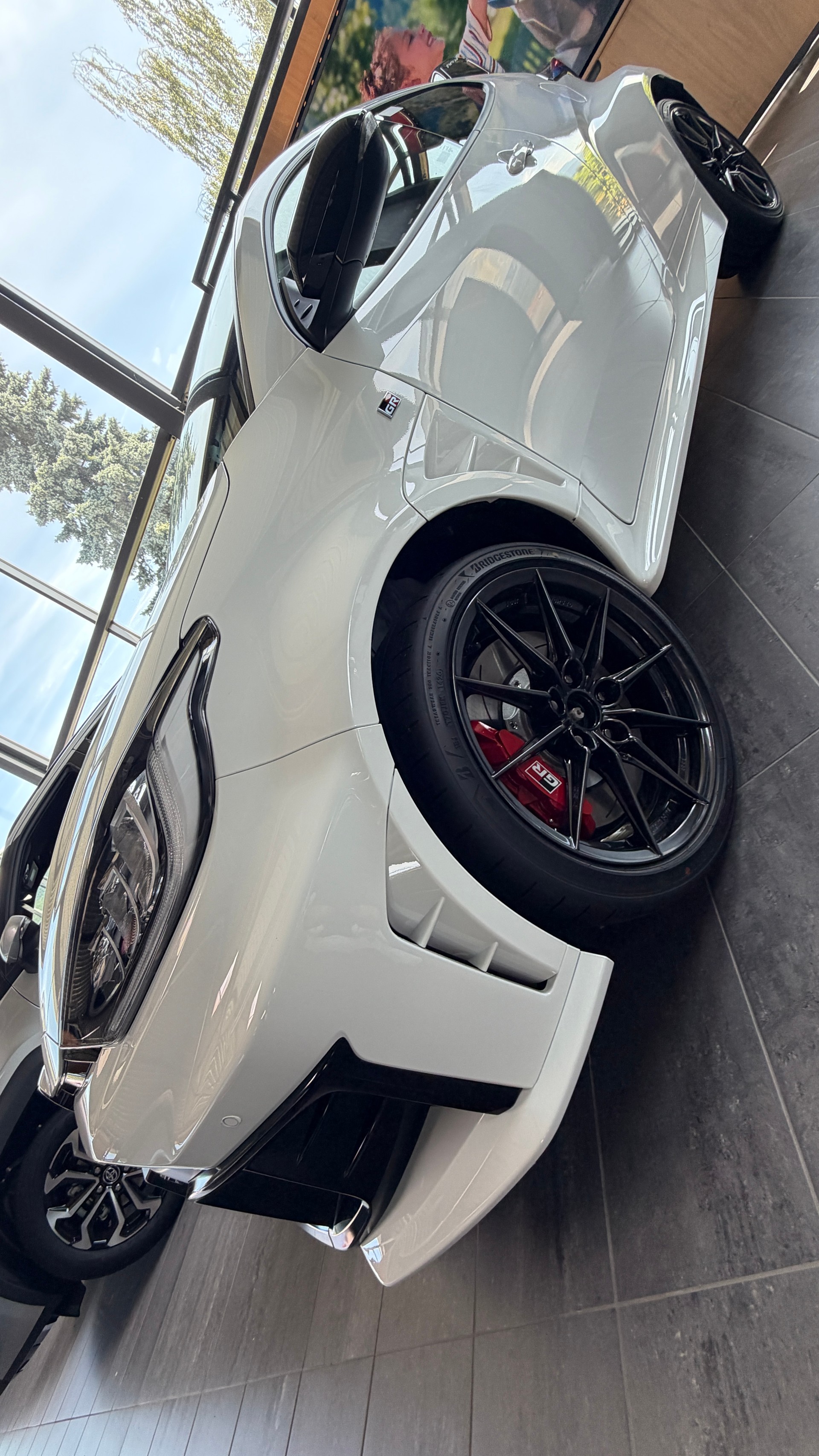 TOYOTA Yaris 1.6 GR Sport-image-3