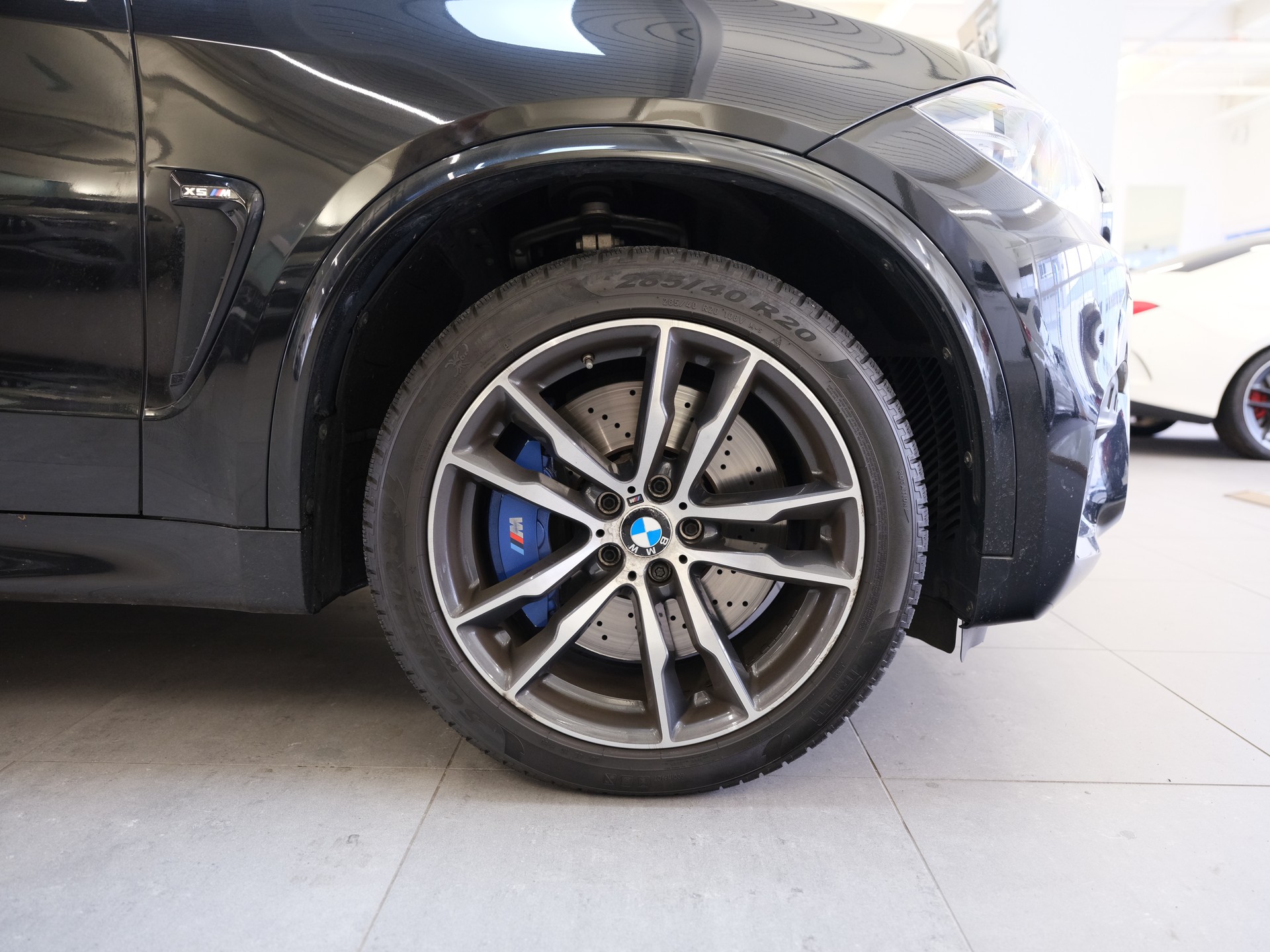 BMW X5M Steptronic-image-8