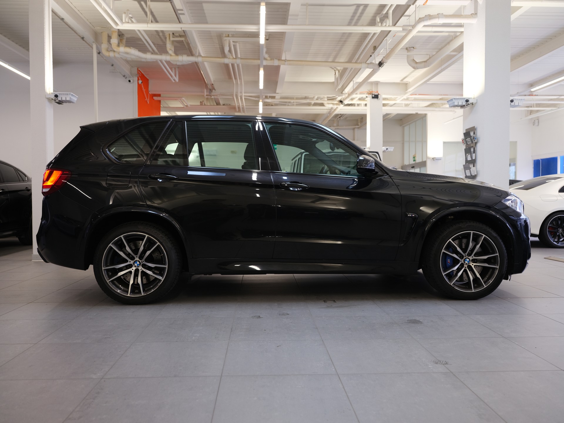 BMW X5M Steptronic-image-7