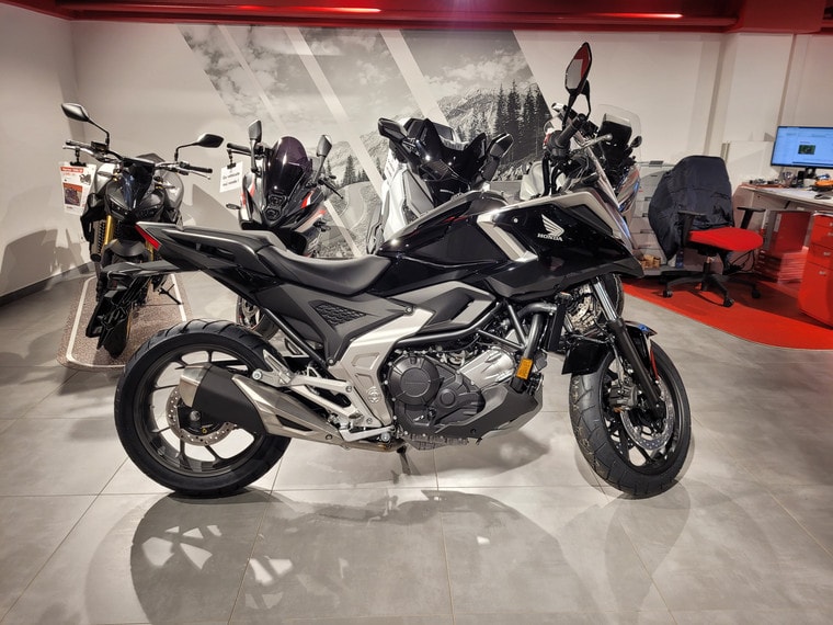 HONDA NC 750 X-image-1