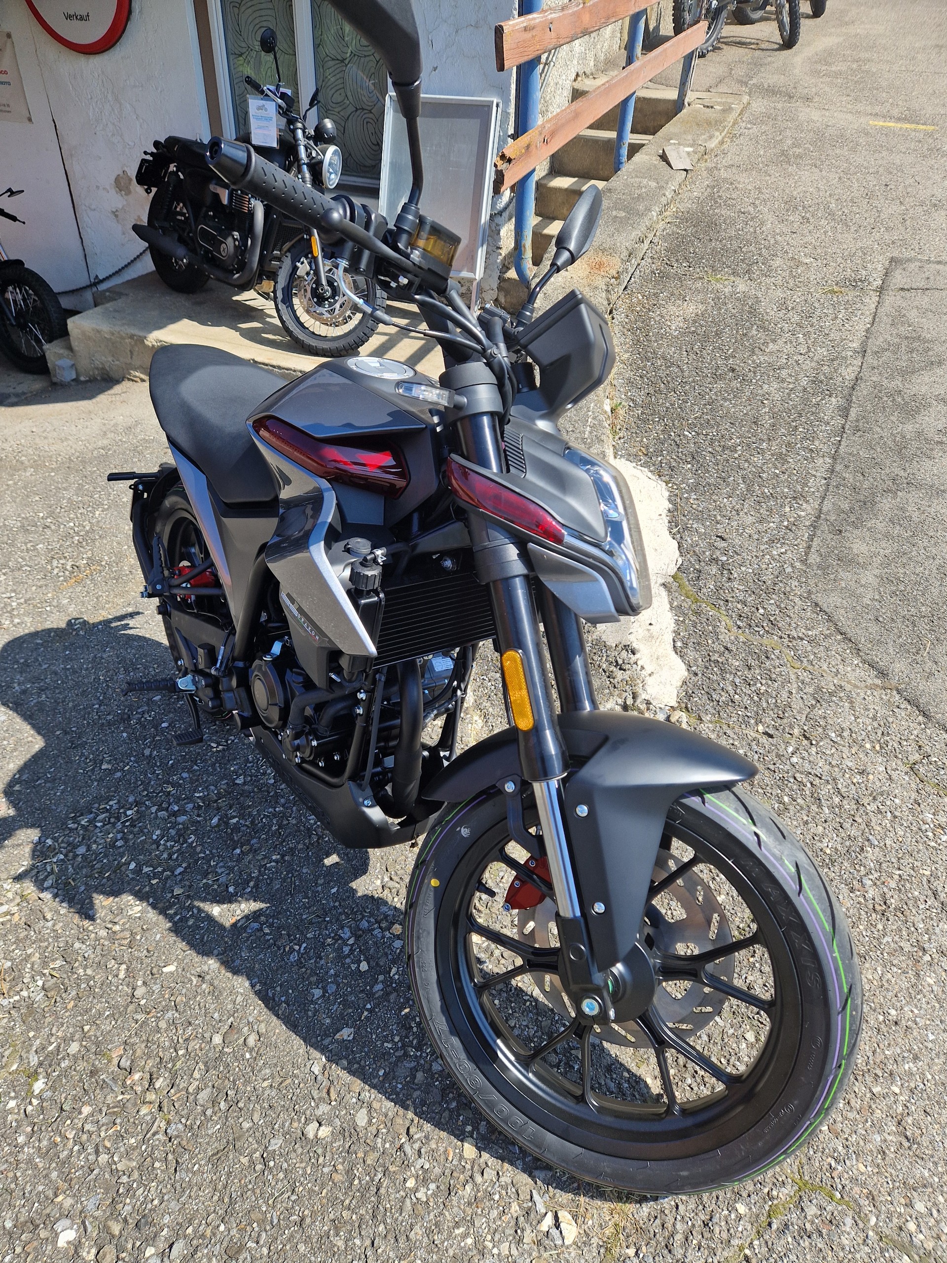MALAGUTI Drakon 125 ABS-image-3