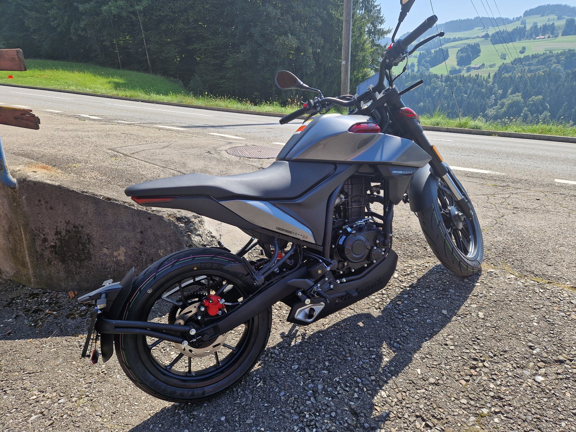 MALAGUTI Drakon 125 ABS-image-1