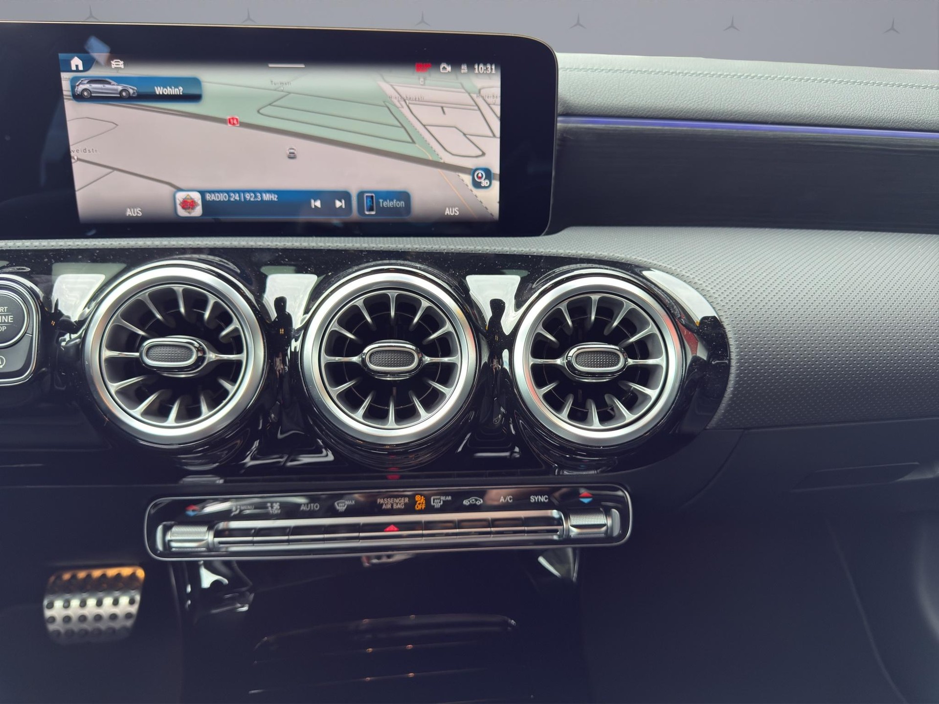 MERCEDES-BENZ A 45 S AMG 4matic+-image-16