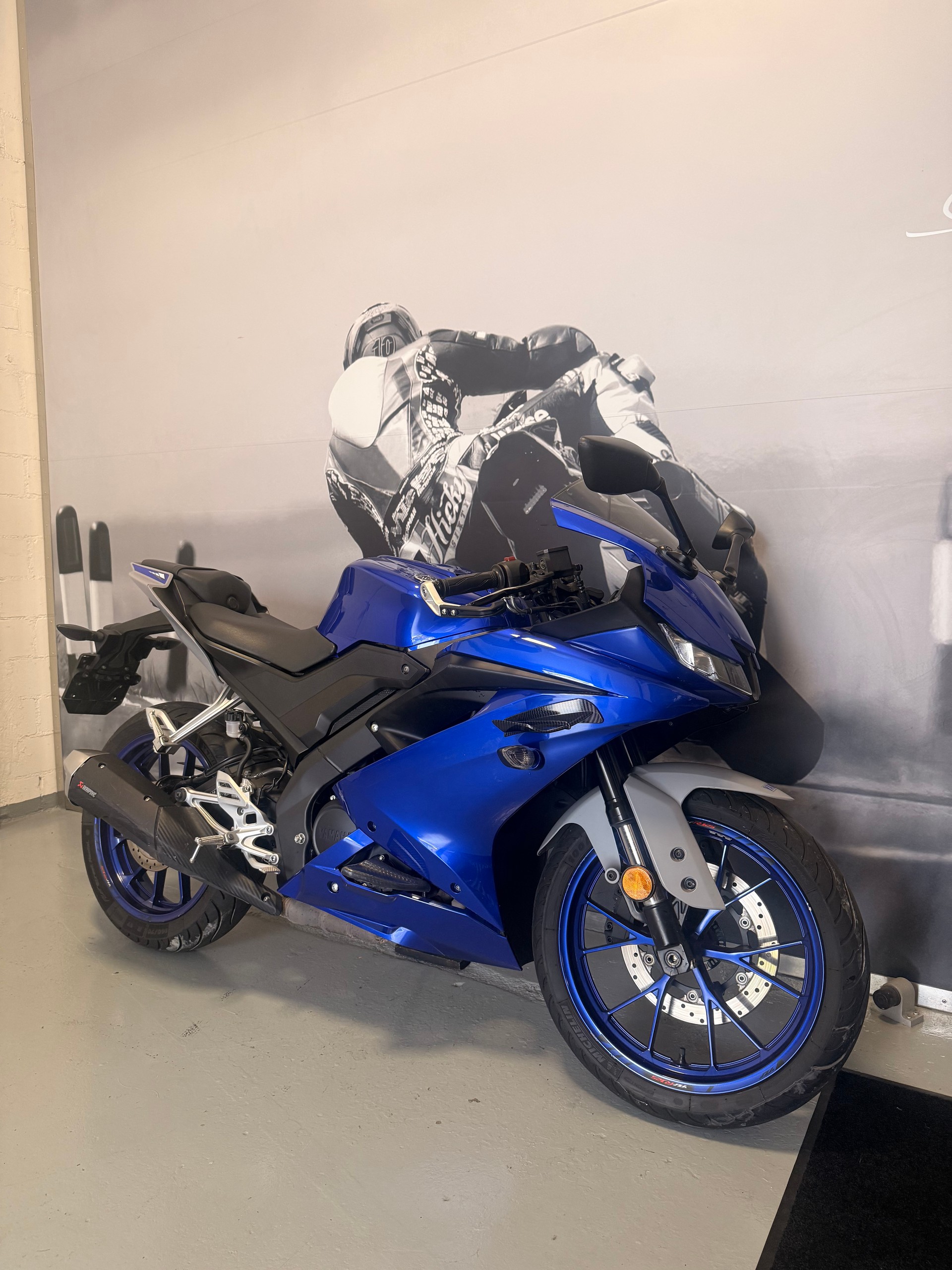 YAMAHA R 125-image-2