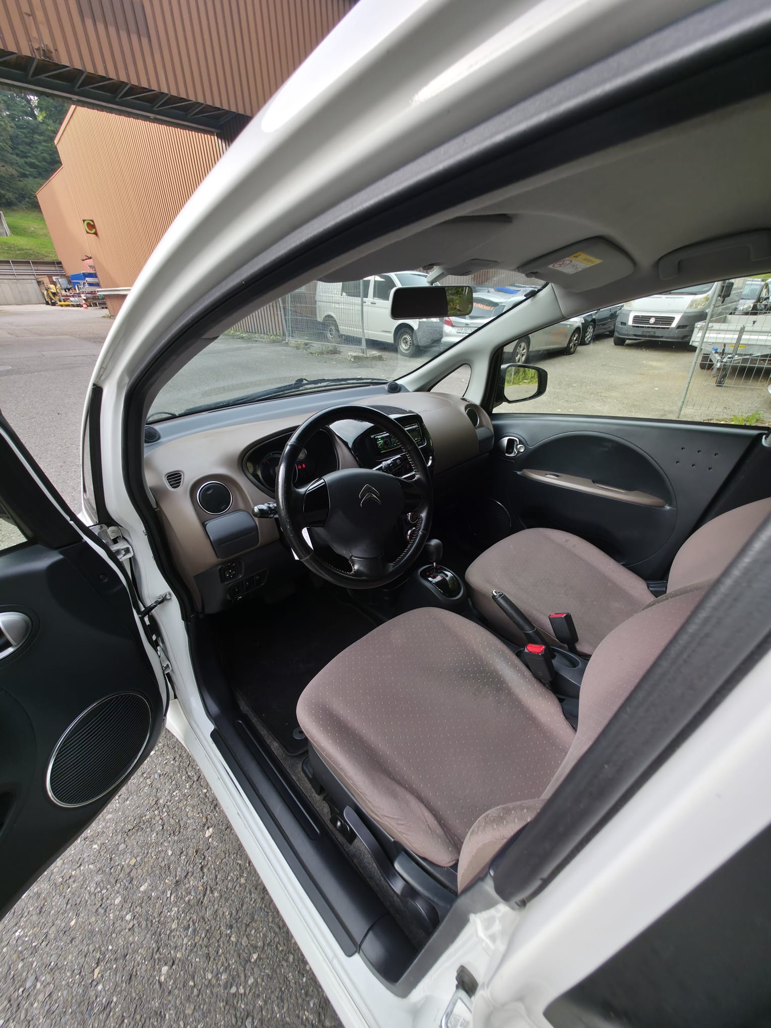 CITROEN C-Zero Séduction-image-8