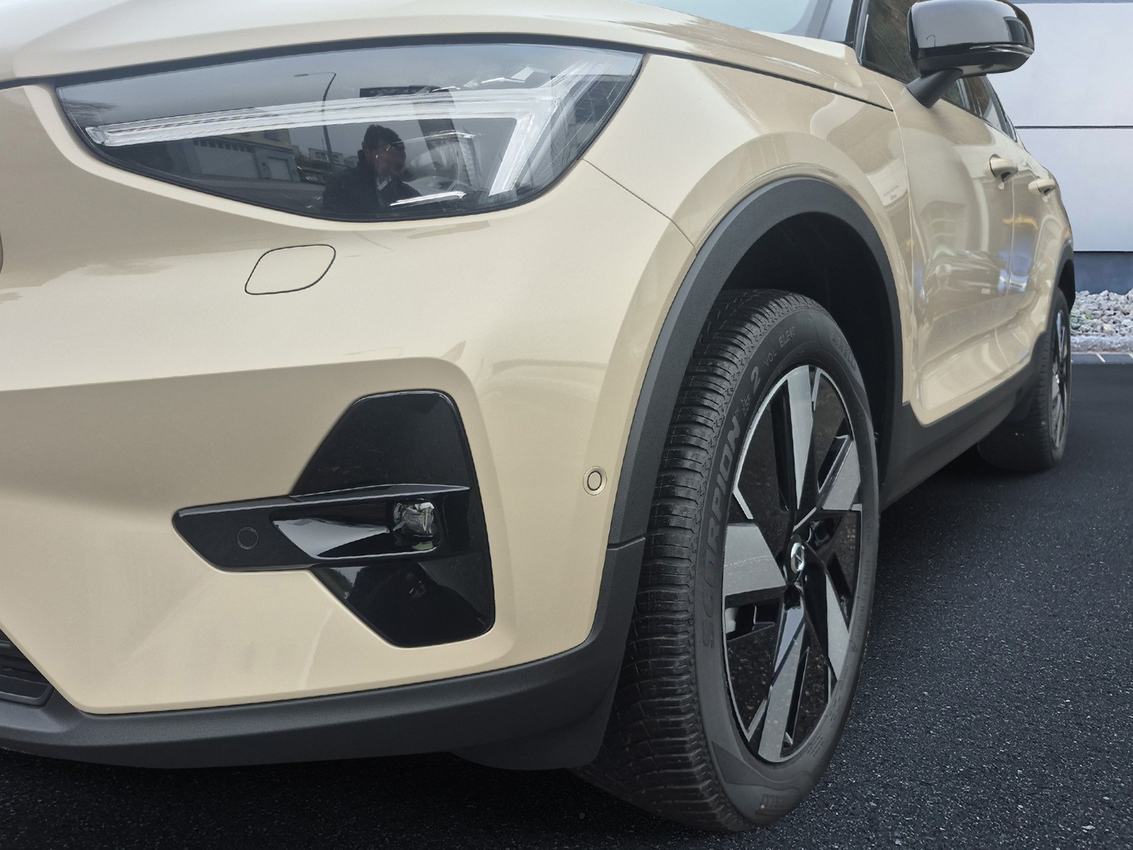VOLVO EC40 Twin Performance Ultra AWD-image-8