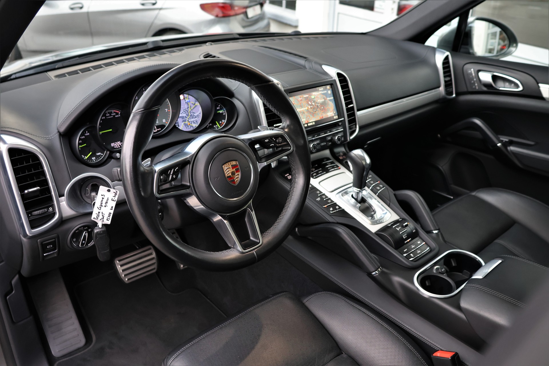 PORSCHE Cayenne S E-Hybrid (CH)-image-9