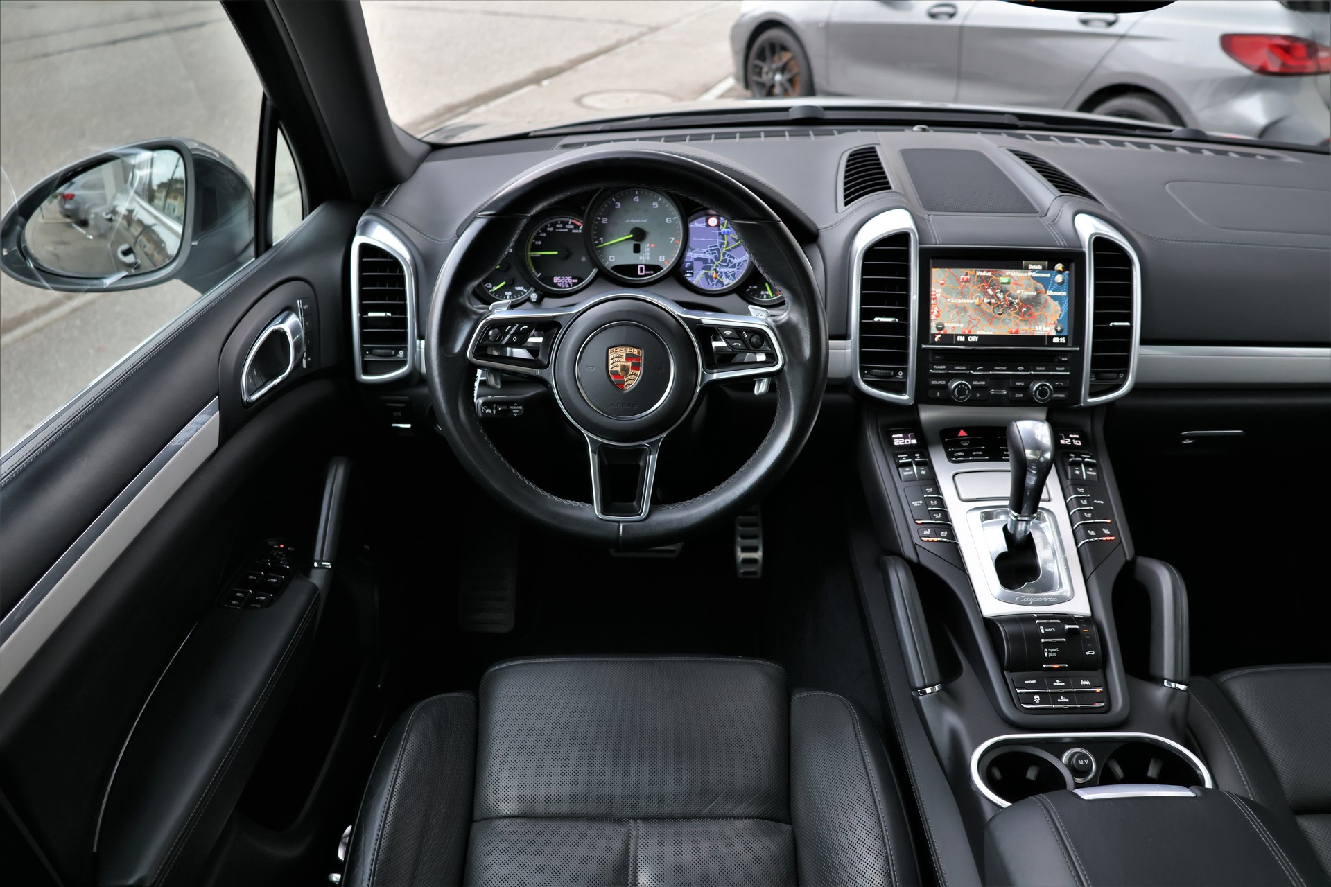 PORSCHE Cayenne S E-Hybrid (CH)-image-14