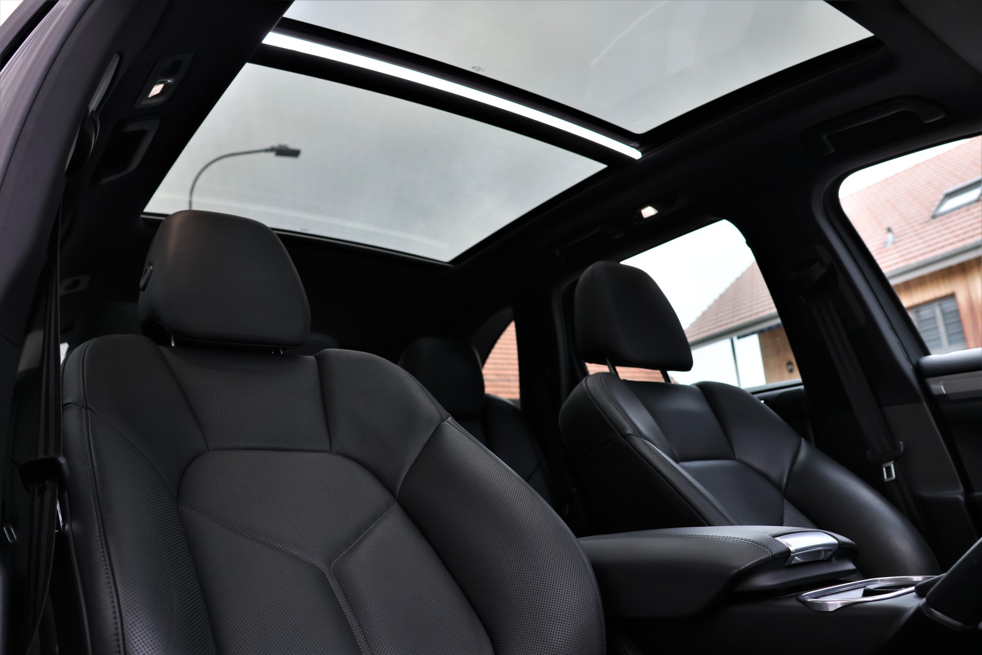 PORSCHE Cayenne S E-Hybrid (CH)-image-22