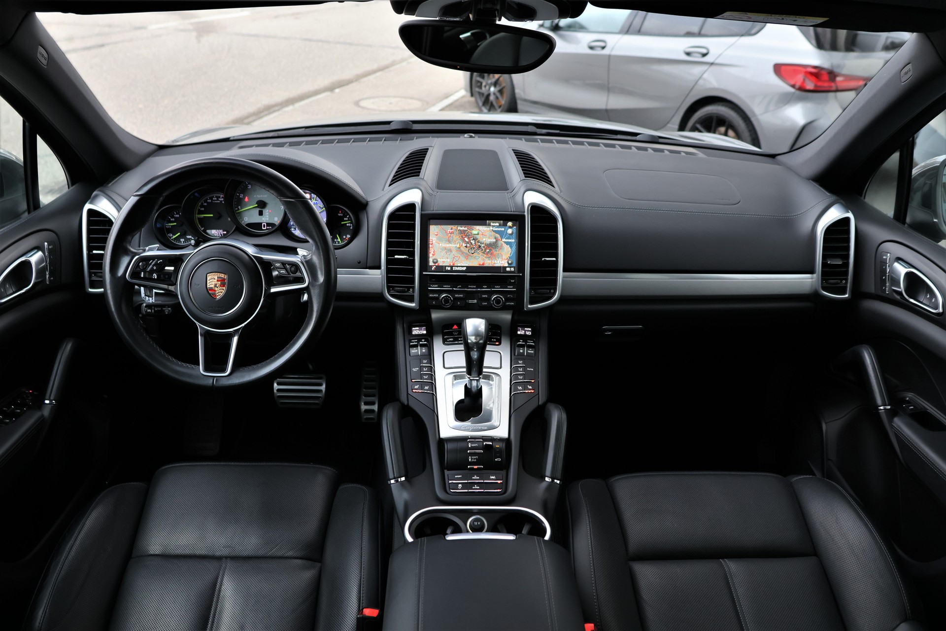 PORSCHE Cayenne S E-Hybrid (CH)-image-16