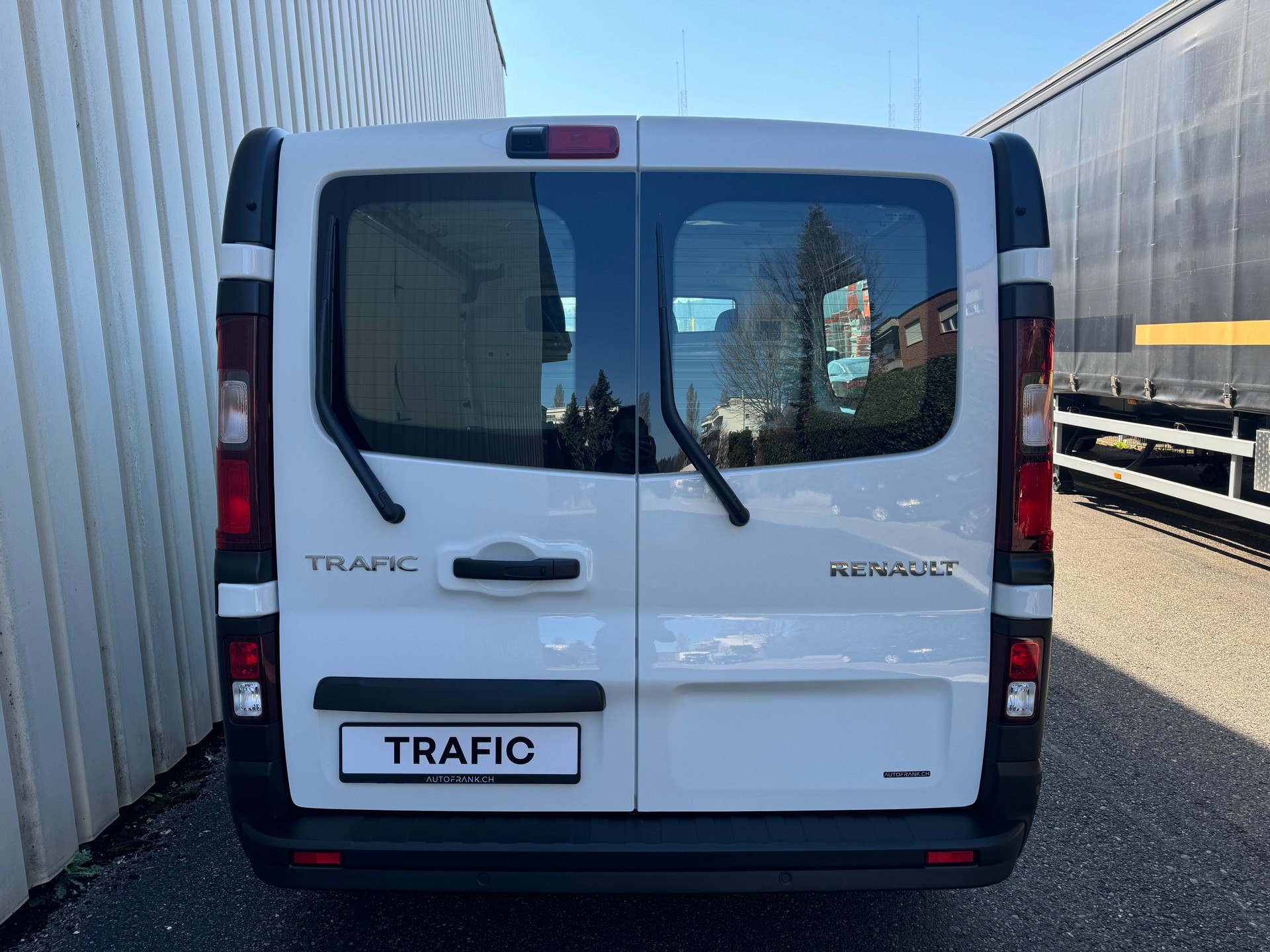 RENAULT Trafic Kastenwagen Advance KW L1H1 2.0 Blue dCi 150 EAG9 E Ntzl.-image-27