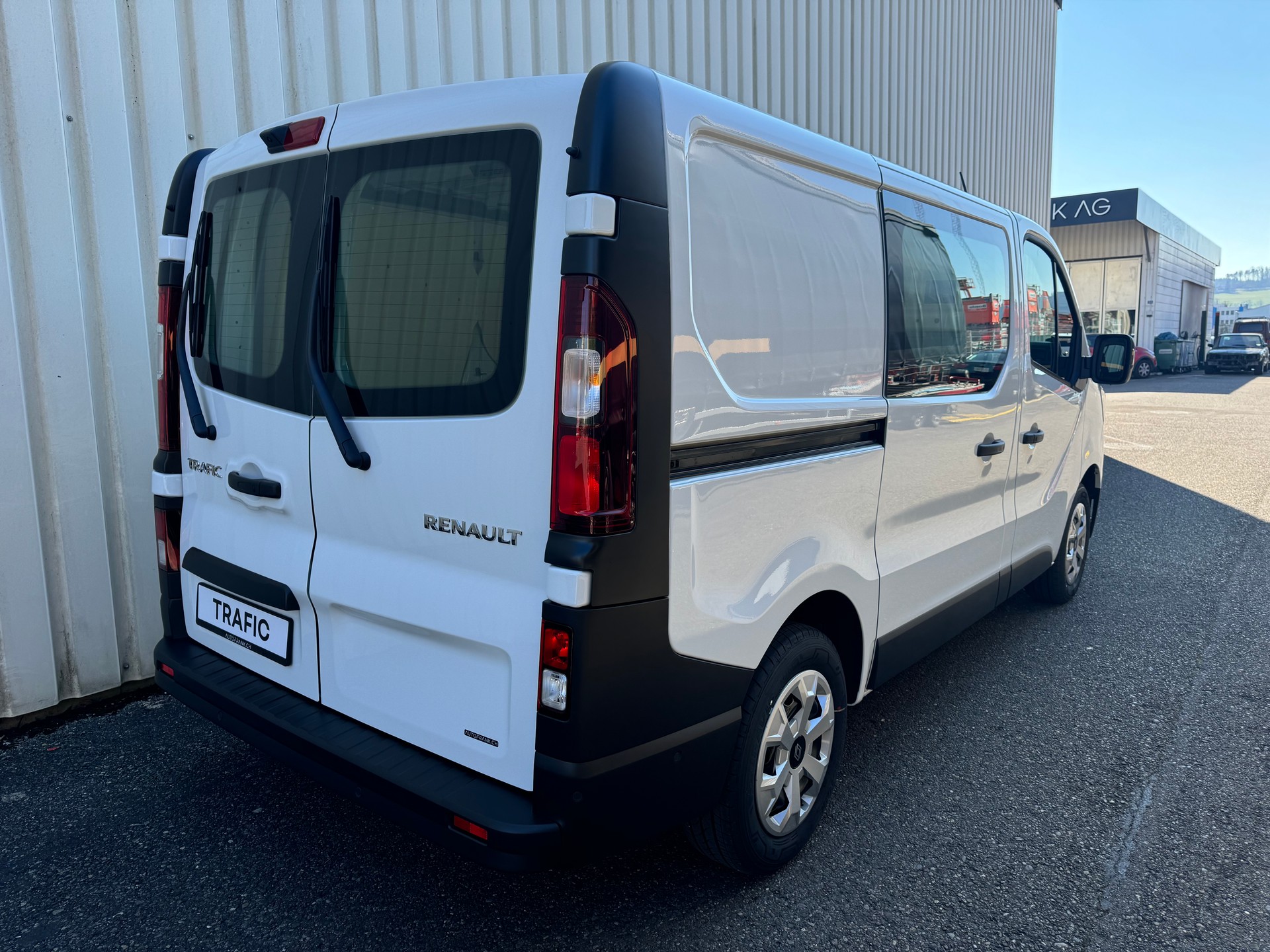 RENAULT Trafic Kastenwagen Advance KW L1H1 2.0 Blue dCi 150 EAG9 E Ntzl.-showroom-element-2