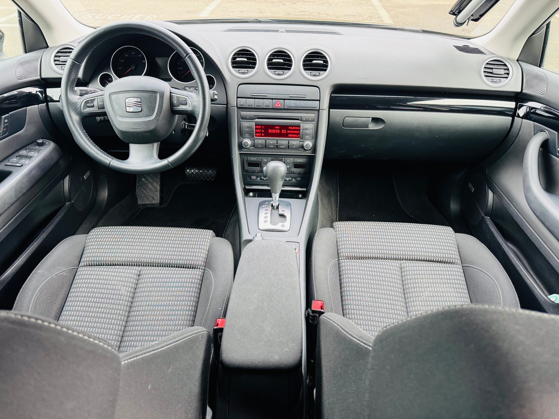 SEAT Exeo ST 2.0 TSI Style multitronic-image-2