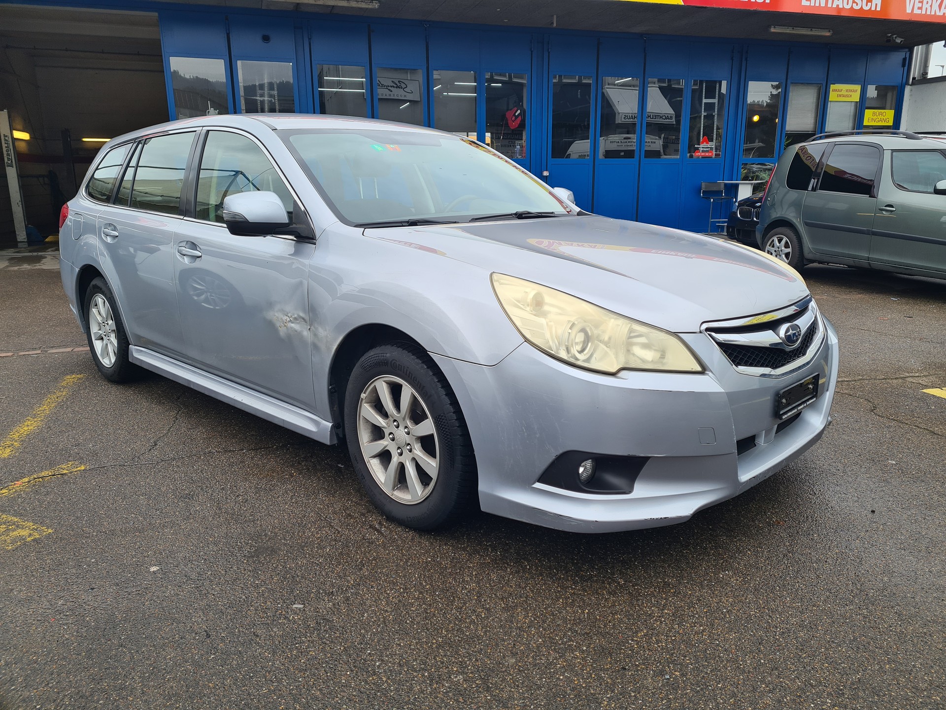 SUBARU Legacy 2.0i Limited AWD Lineartronic