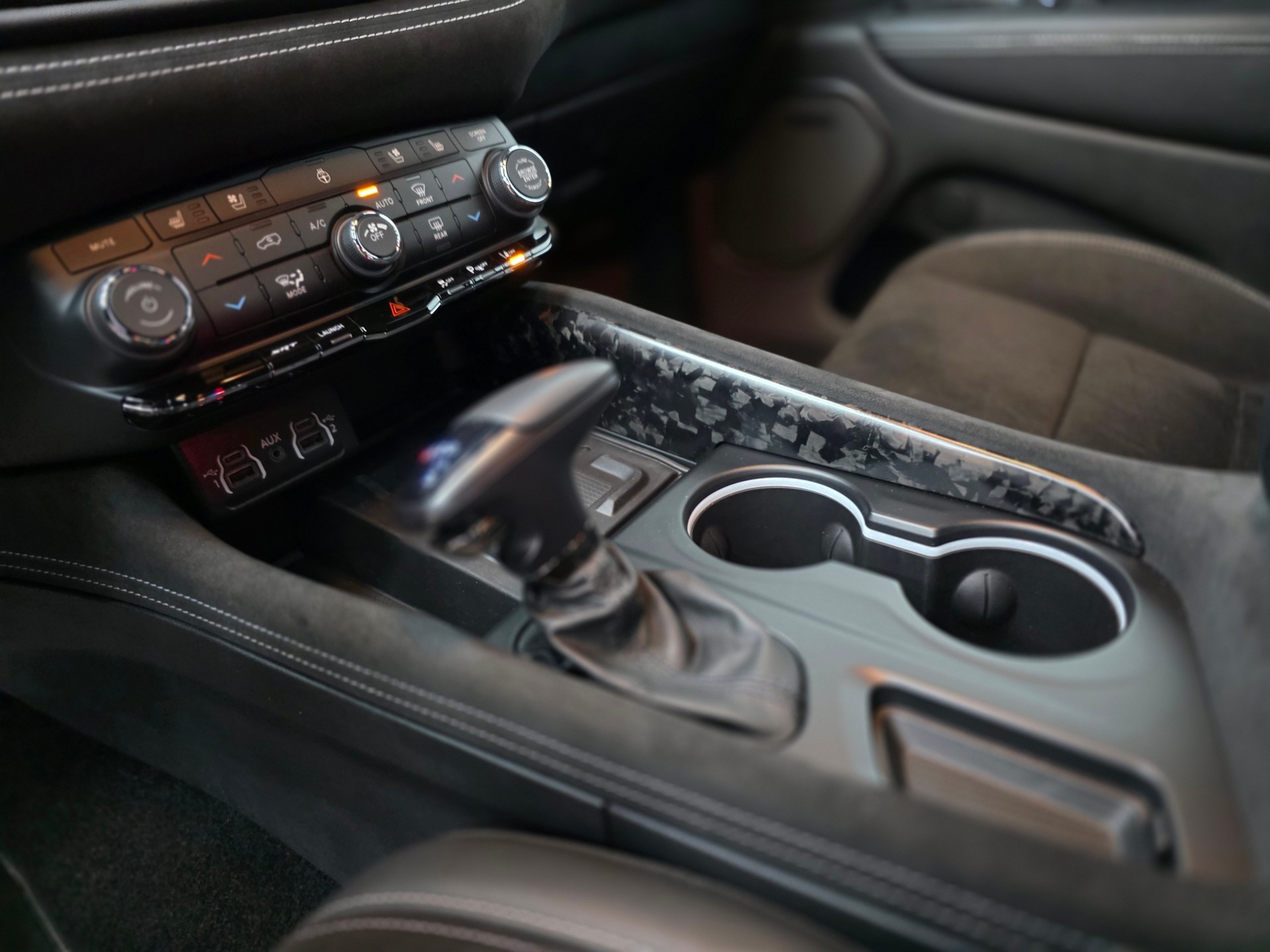 DODGE Durango SRT 392 V8 HEMI-image-14