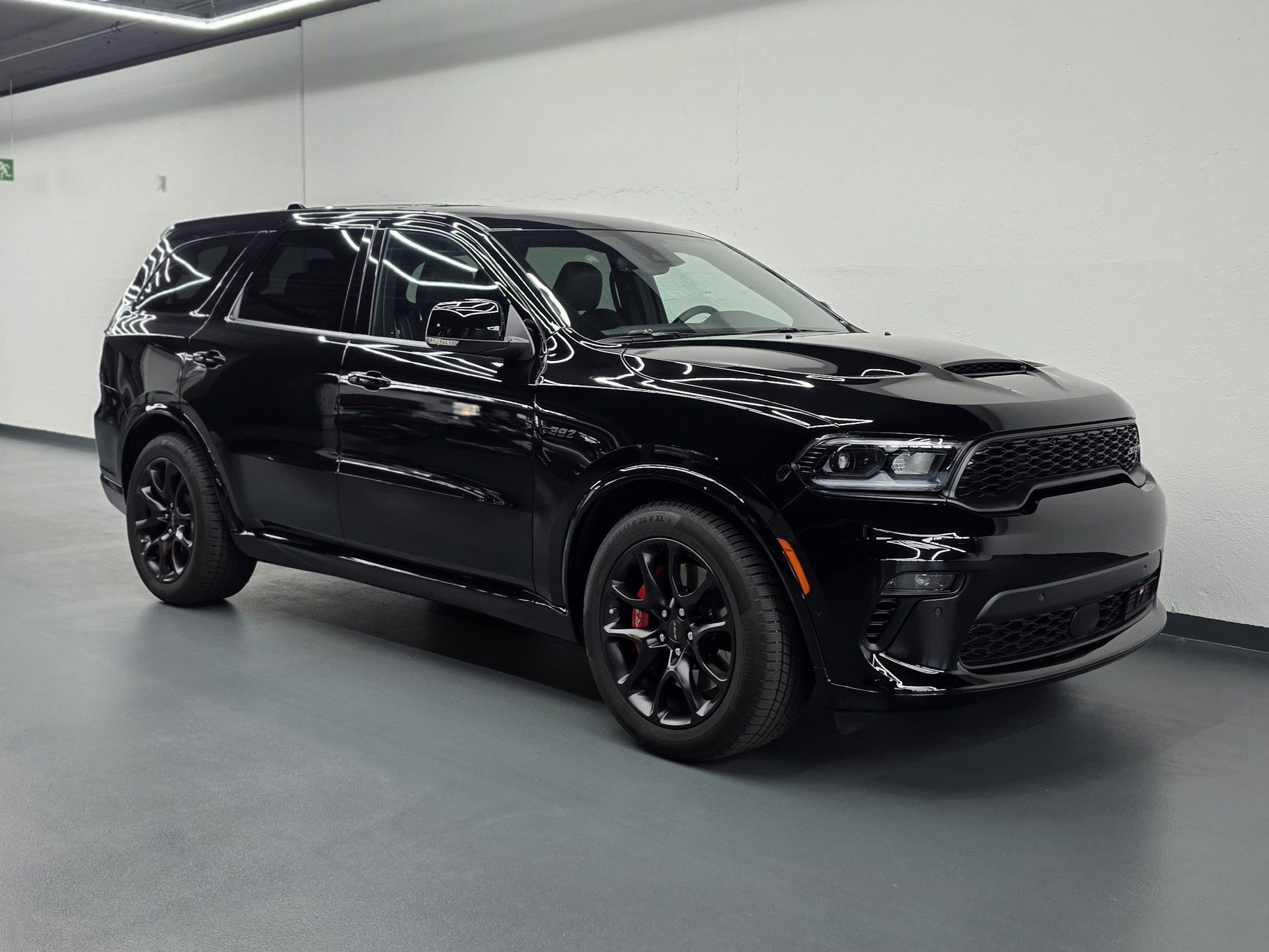 DODGE Durango SRT 392 V8 HEMI-showroom-element-1
