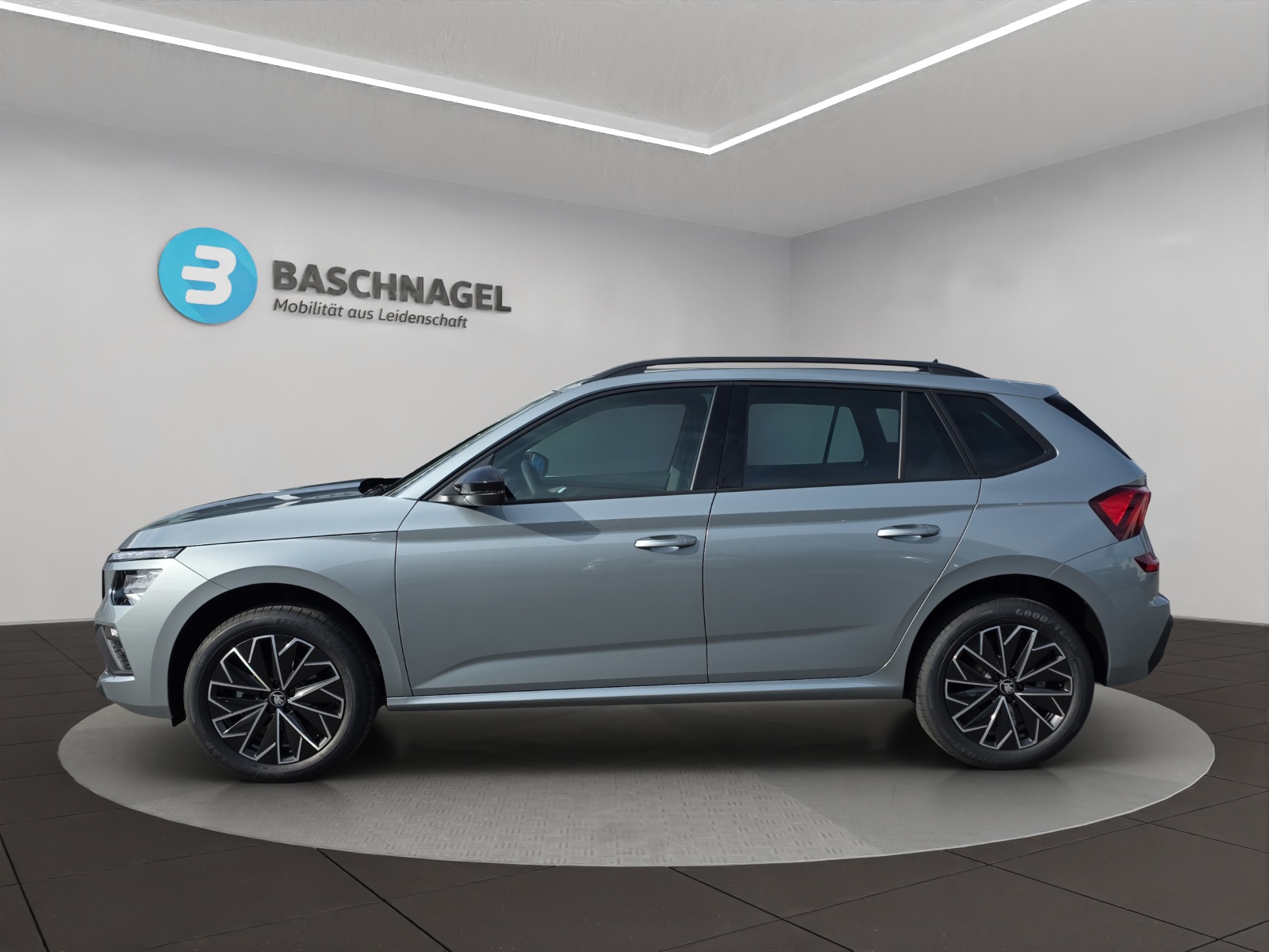 SKODA Kamiq 1.0 TSI Dynamic DSG-showroom-element-1