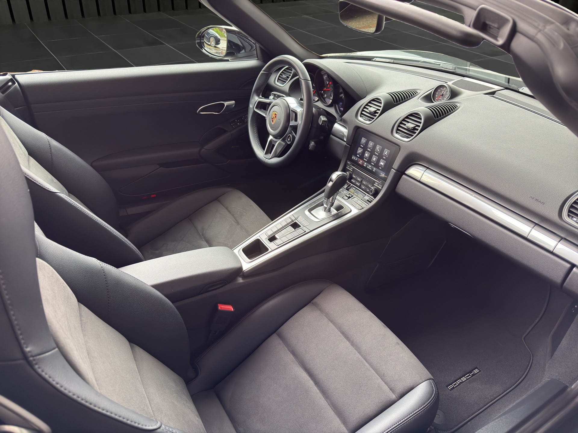 PORSCHE Boxster 718-image-12