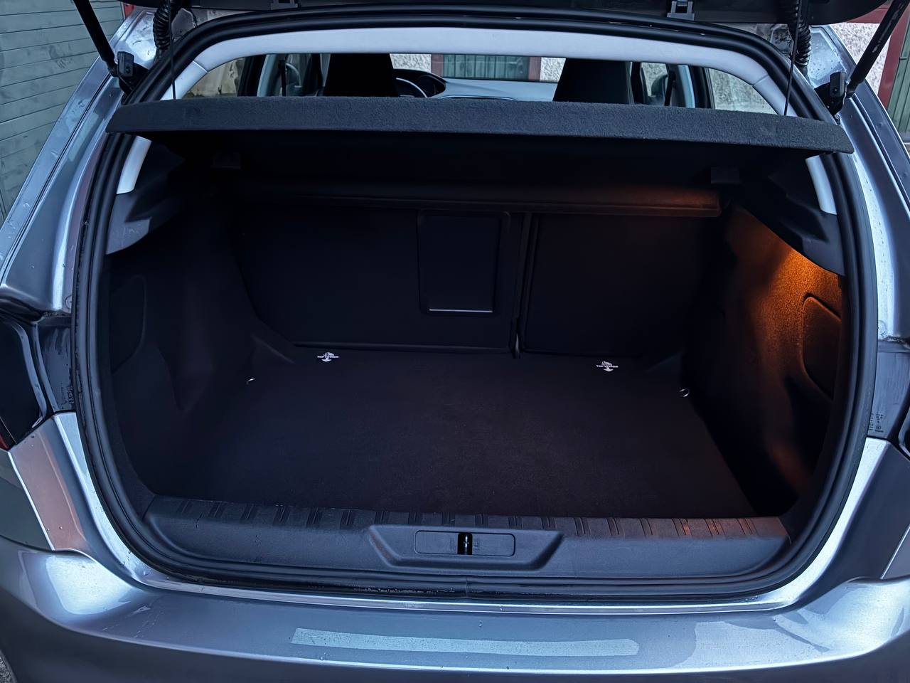 PEUGEOT 308 1.2 THP Active Automatic-image-10